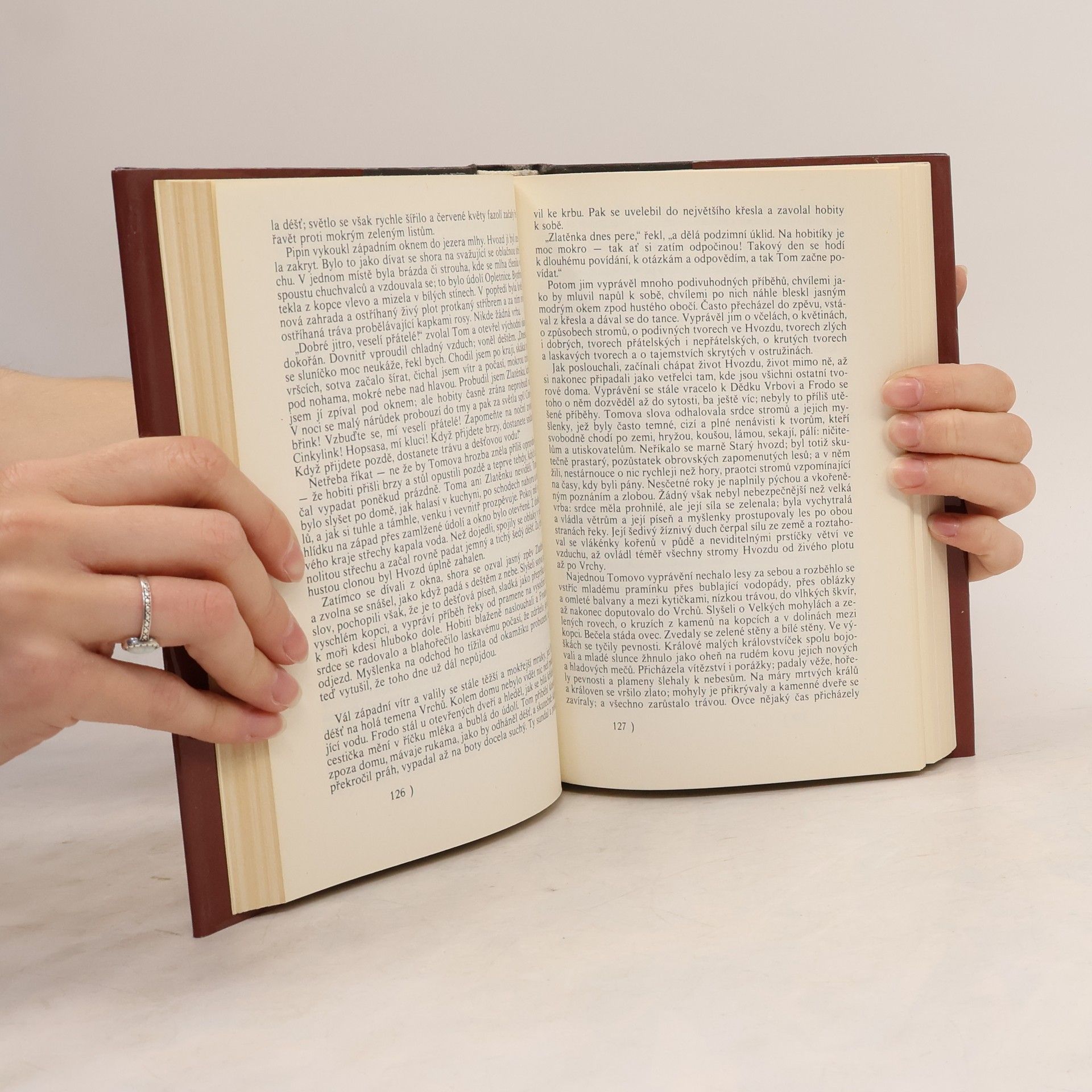 John Ronald Reuel Tolkien Pán prstenů I. Společenstvo prstenu