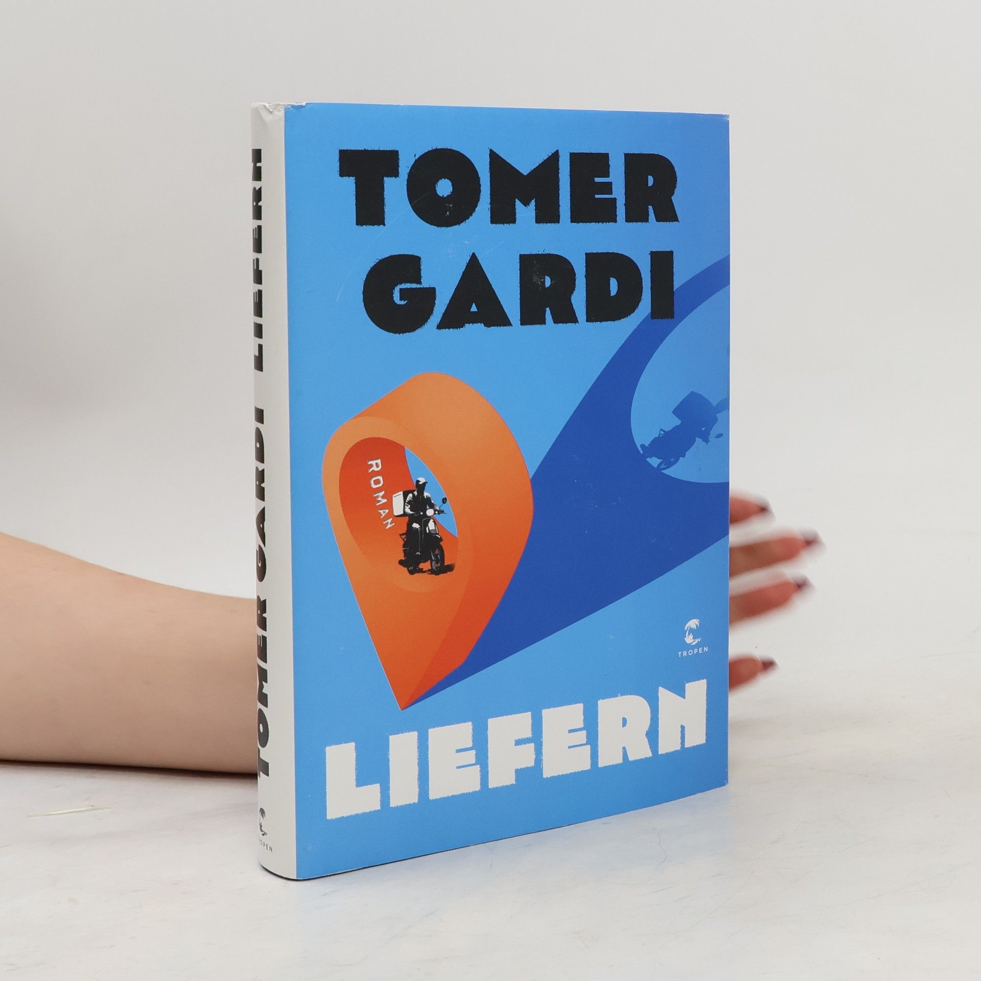 Tomer Gardi Liefern