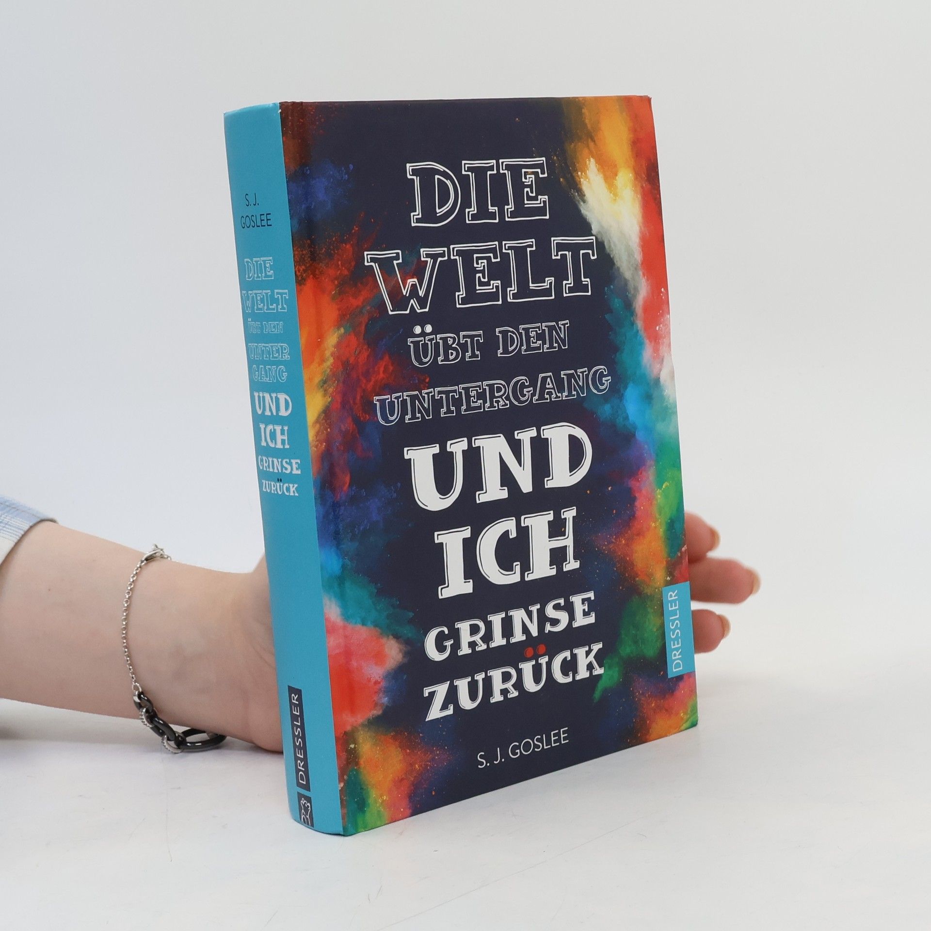 Die Welt übt den Untergang und ich grinse zurück