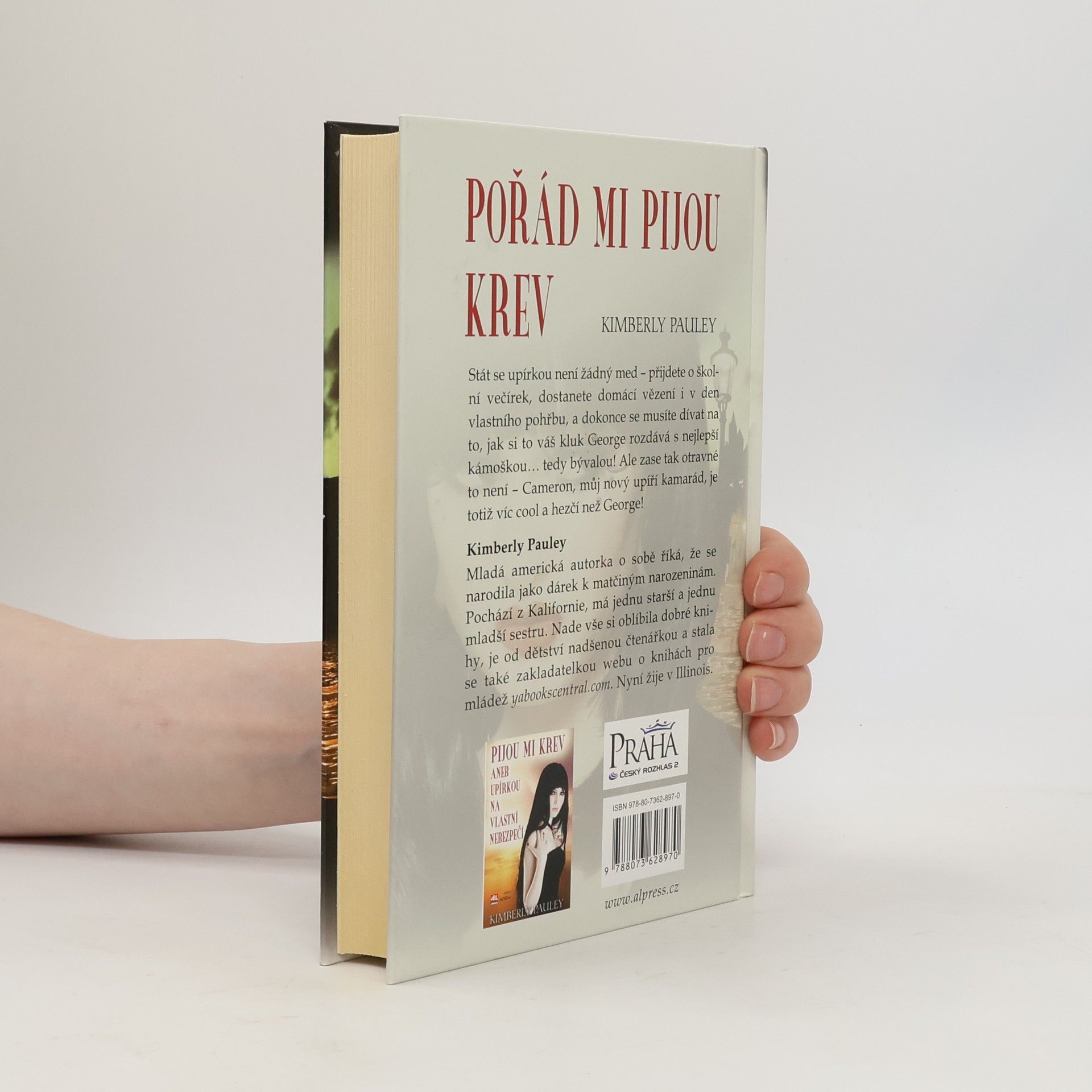 Kimberly Pauley Pořád mi pijou krev