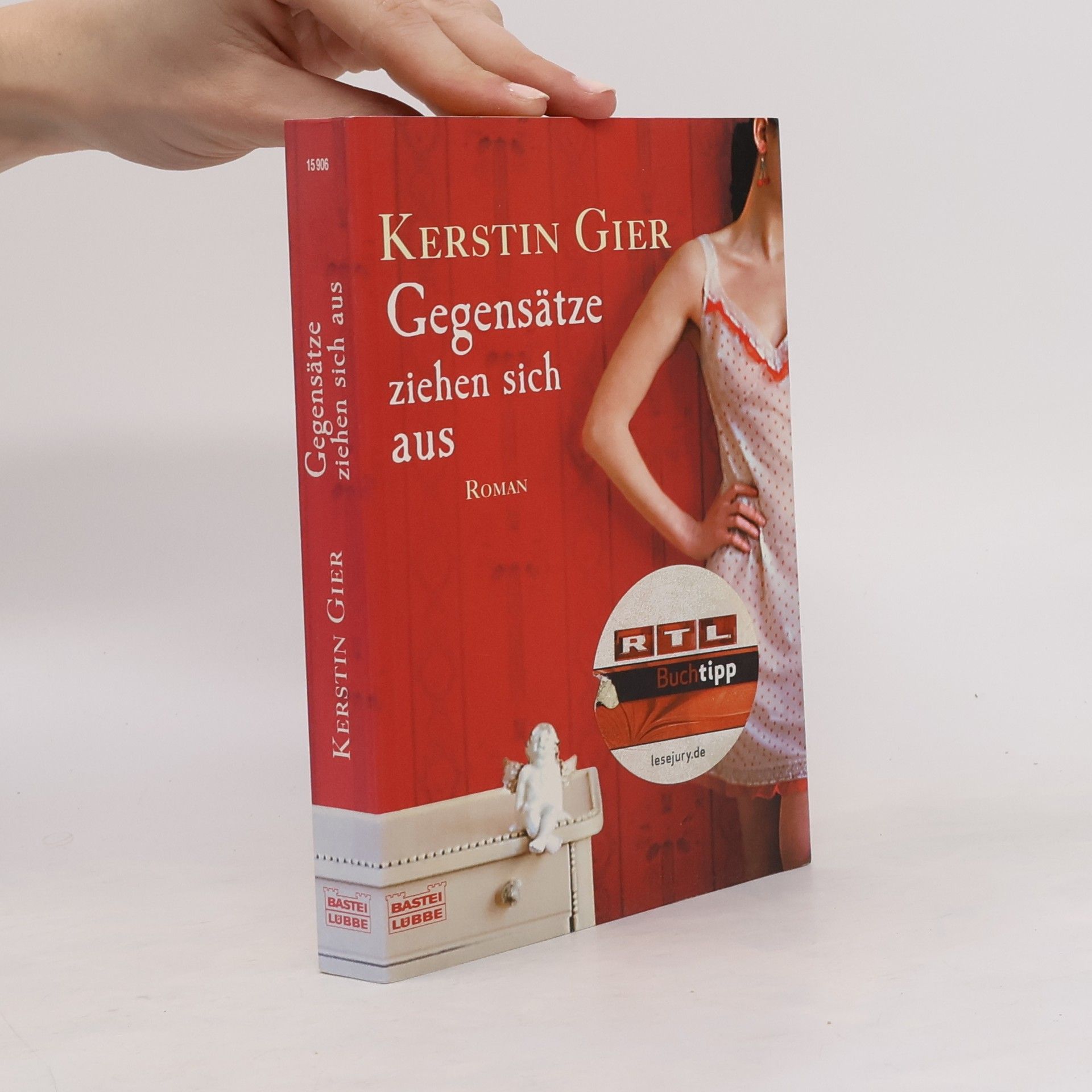 Gegensätze ziehen sich aus
