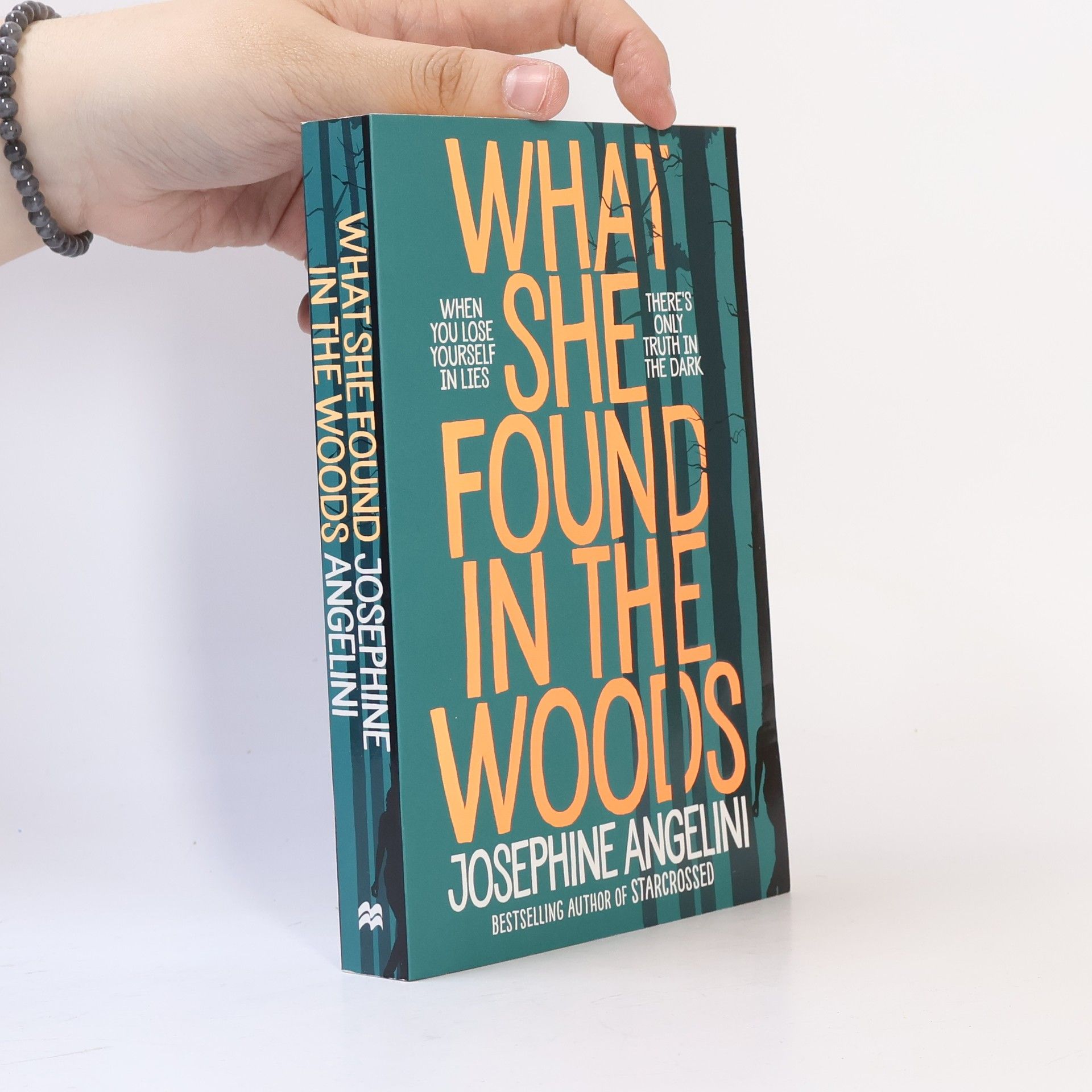 Josephine Angelini What She Found in the Woods