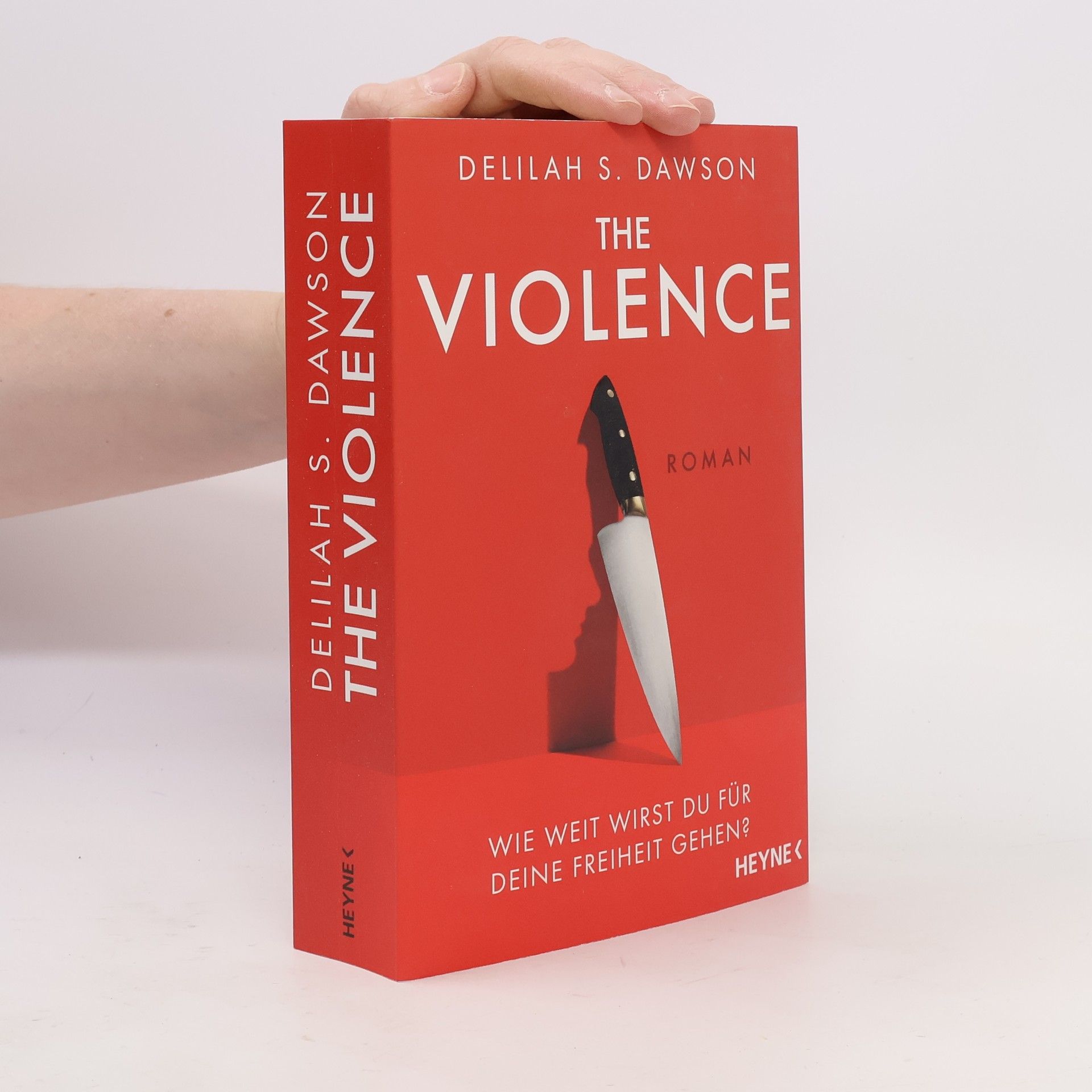 Delilah S. Dawson The violence