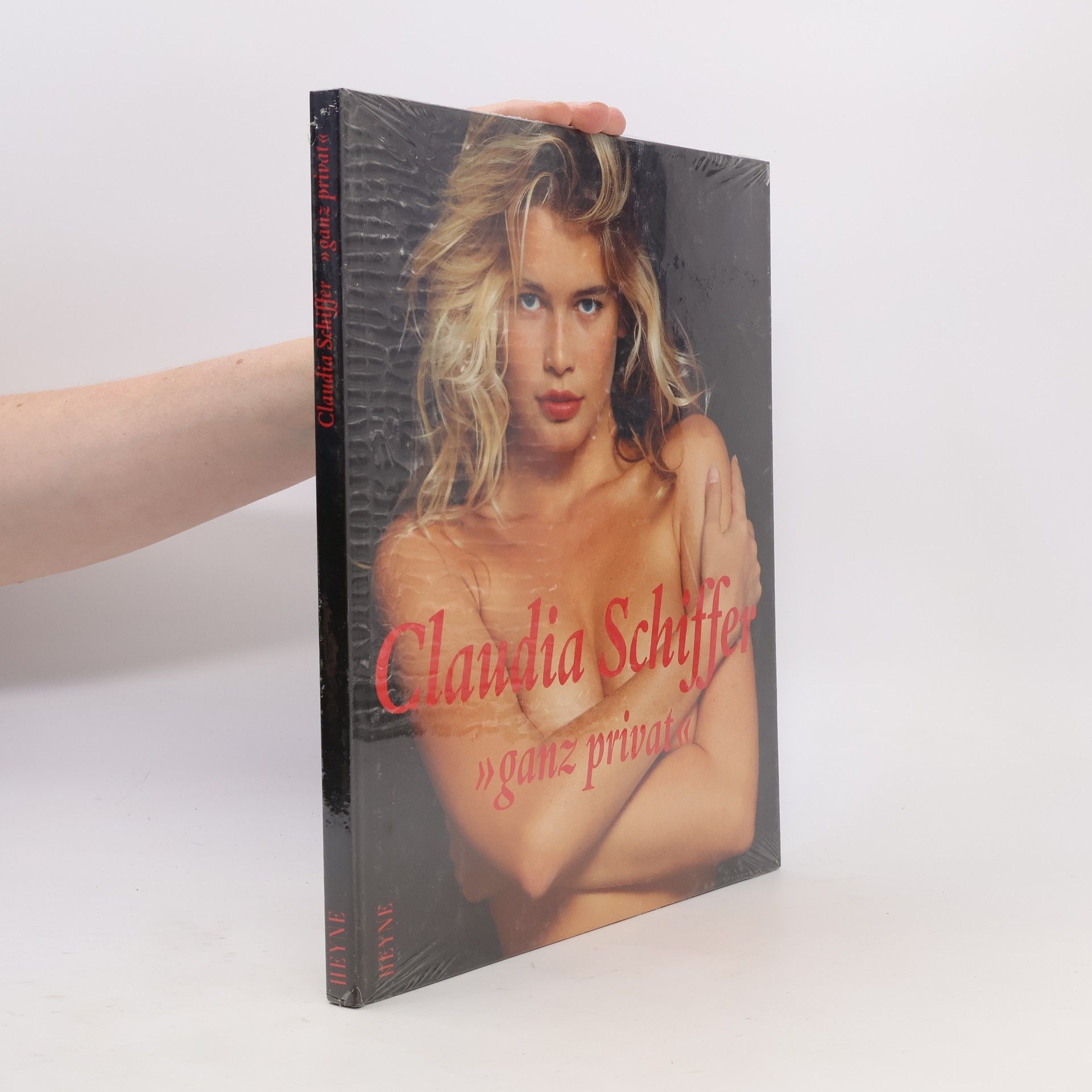 Claudia Schiffer Ganz privat