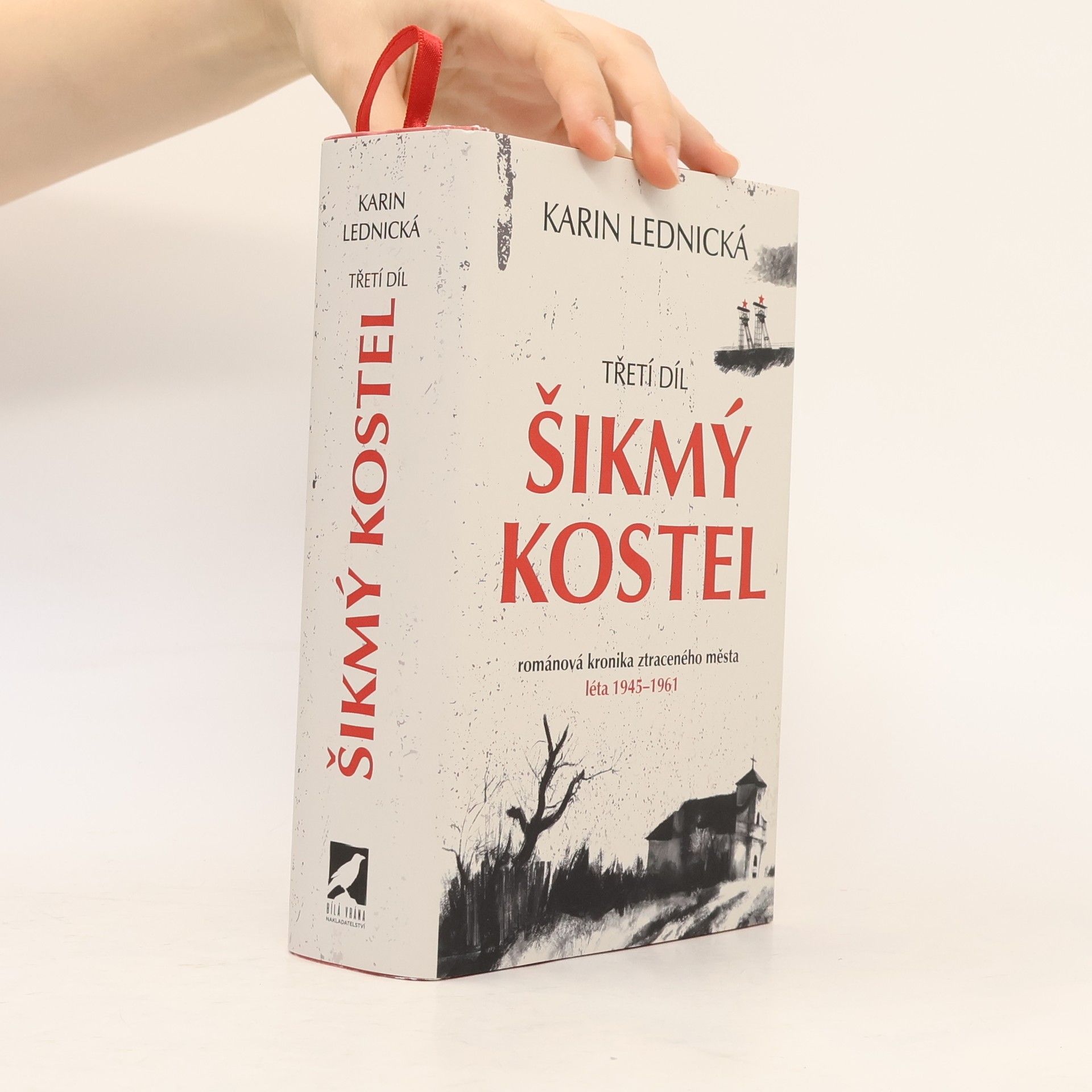 Karin Lednická Šikmý kostel 3
