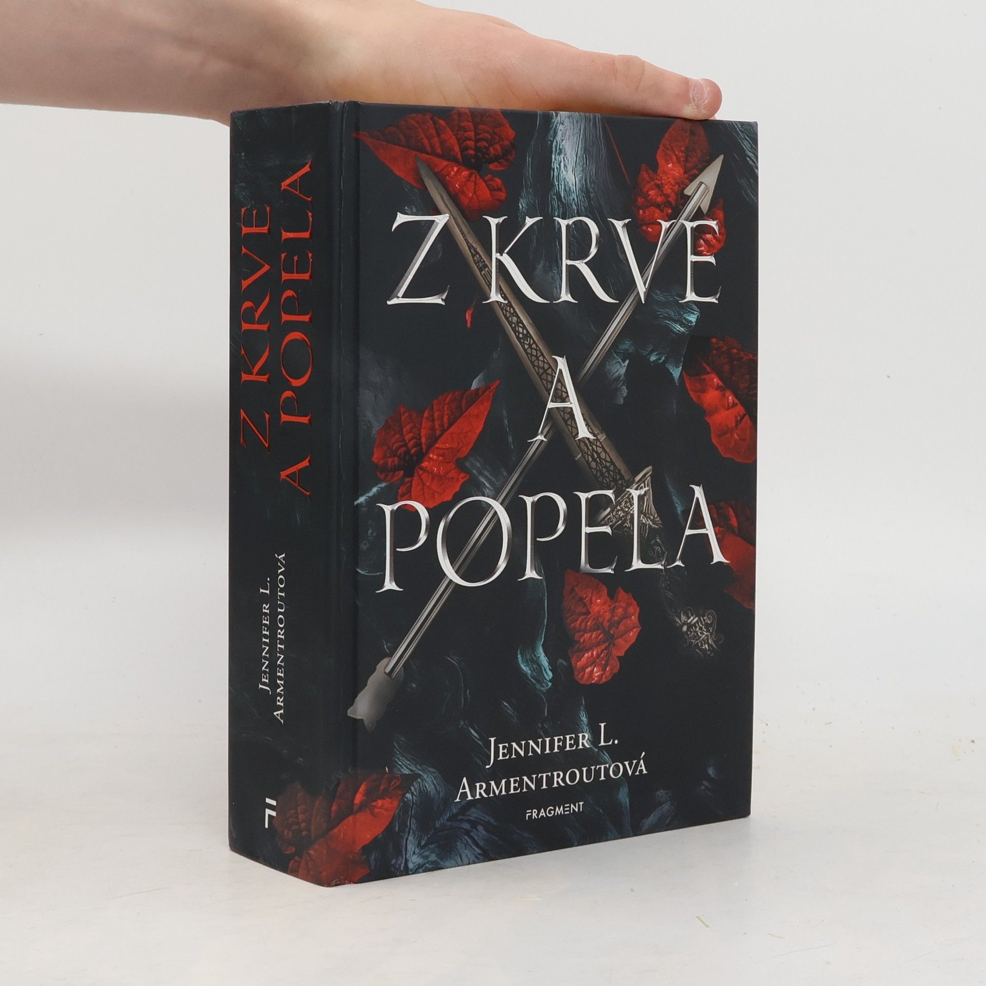Jennifer Armentrout Z krve a popela