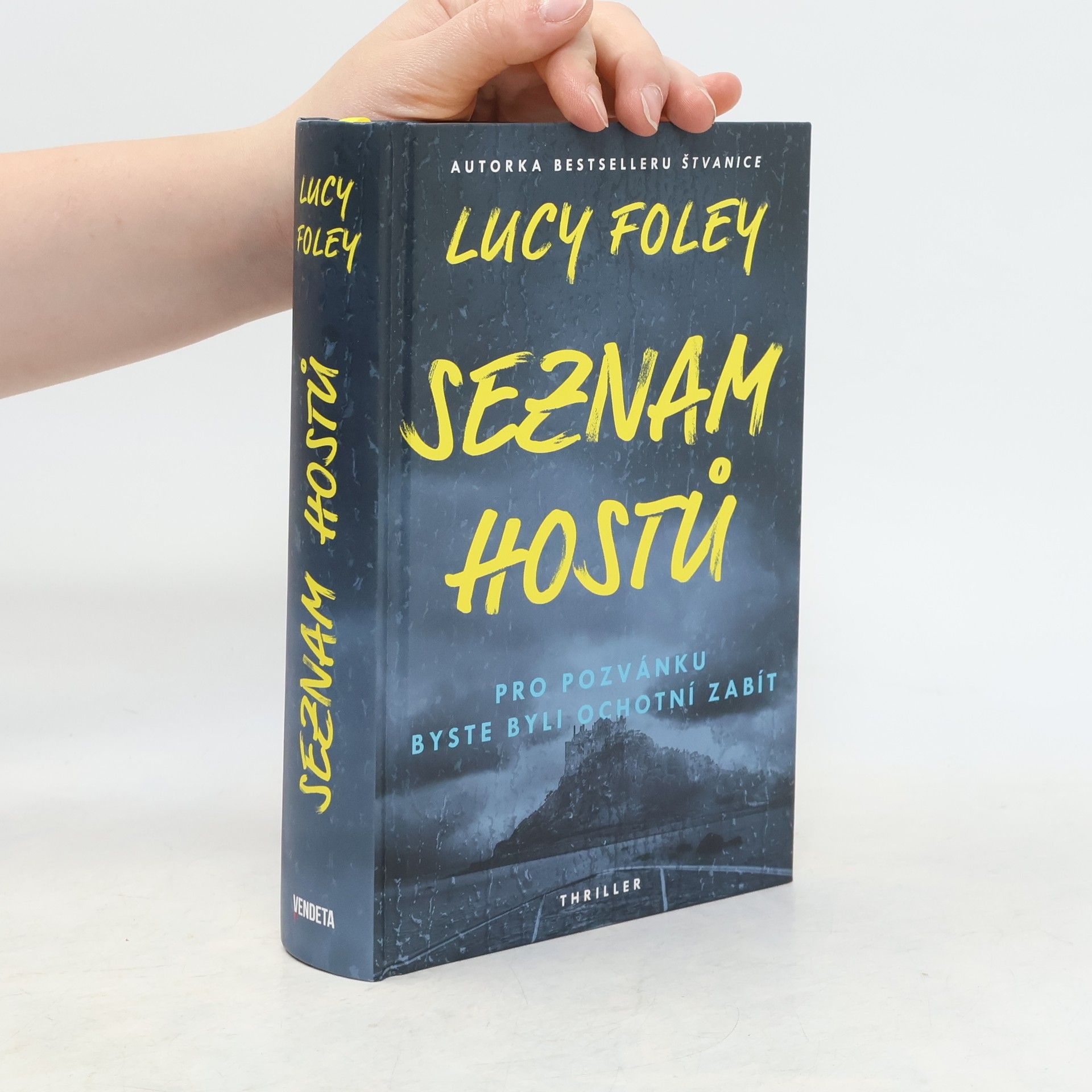Lucy Foley Seznam hostů