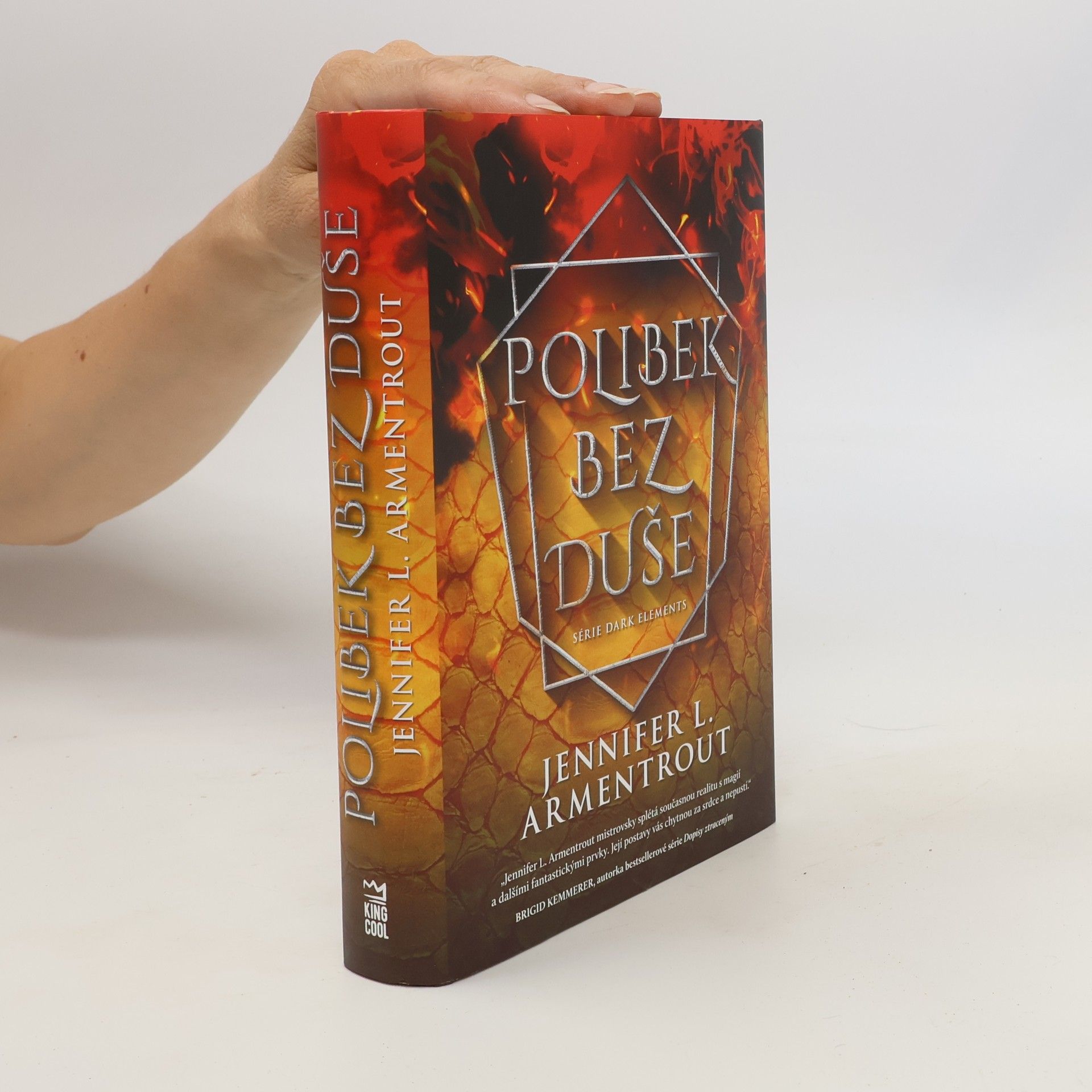 Jennifer Armentrout Polibek bez duše