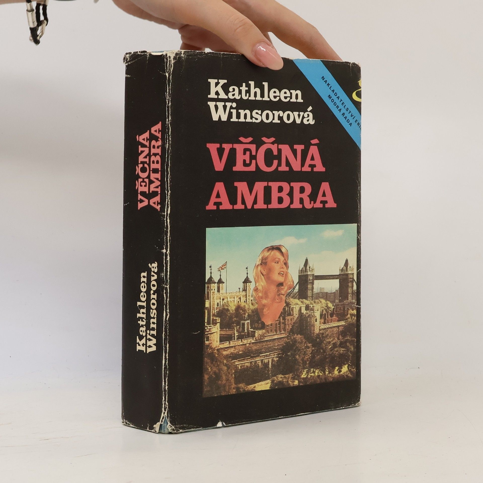 Kathleen Winsor Věčná Ambra