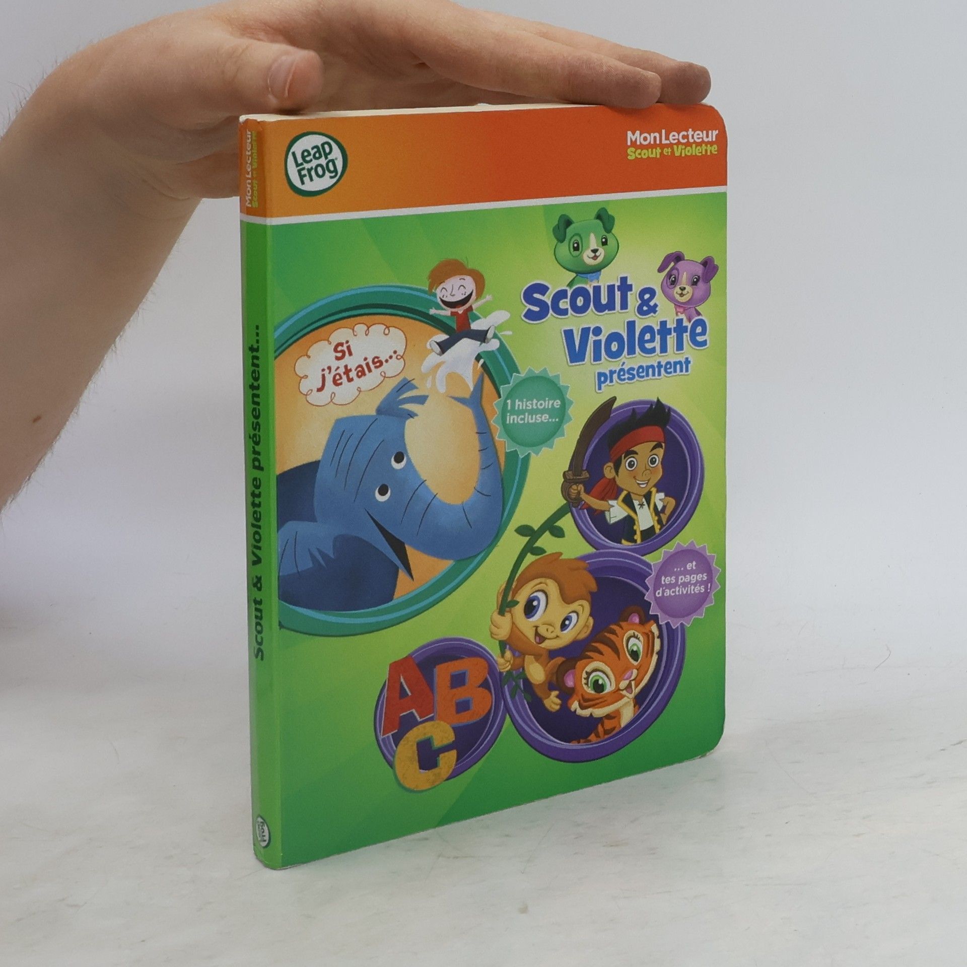 Kolektiv autorů Scout & Violette présentent...