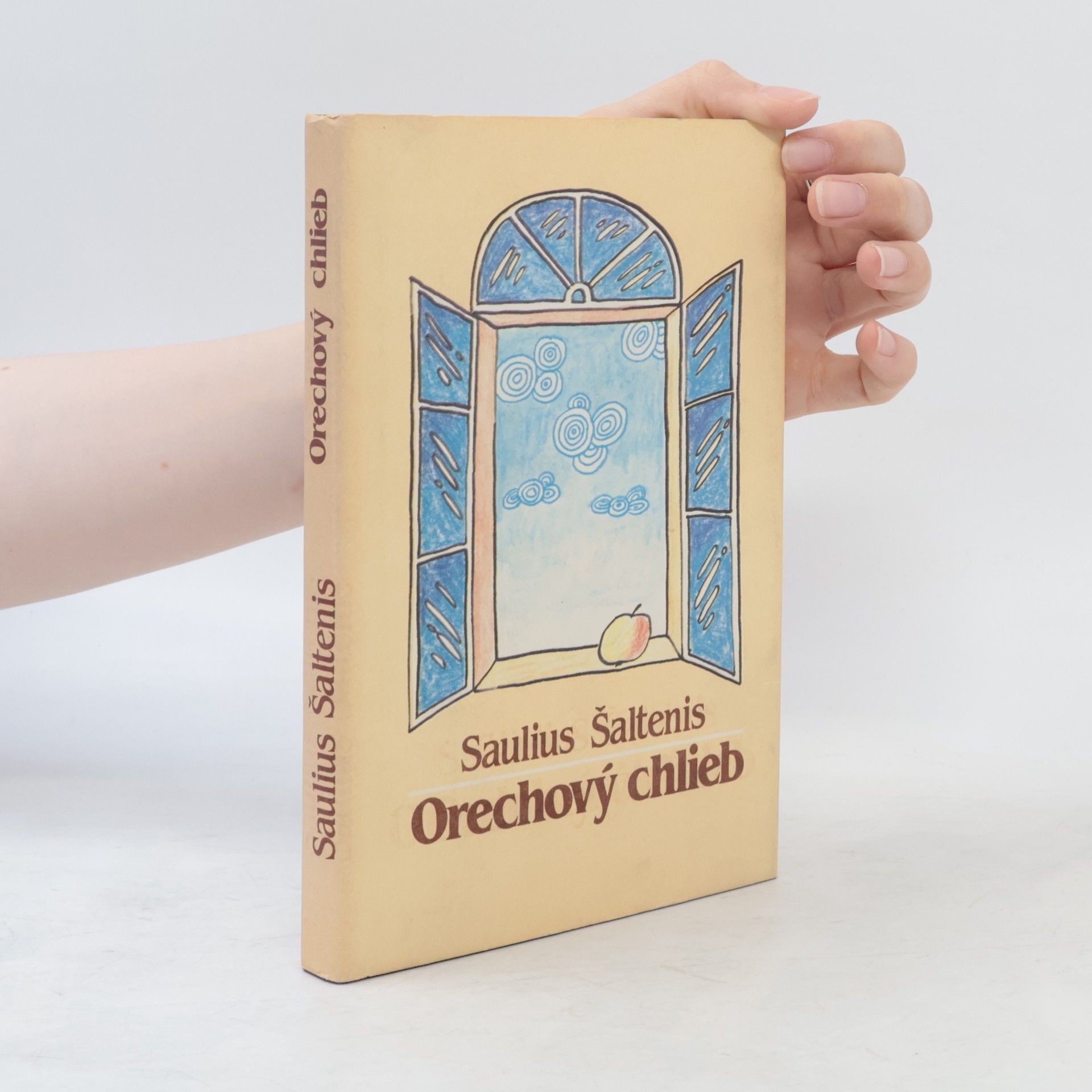 Saulius Šaltenis Orechový chlieb