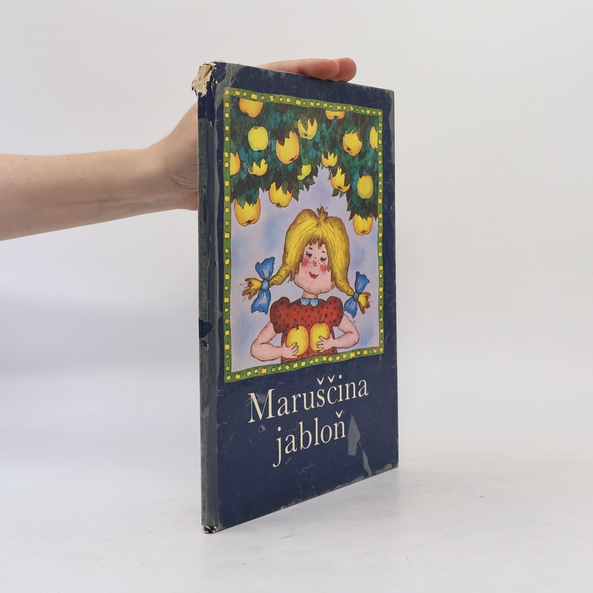 Lilo Hardel Maruščina jabloň