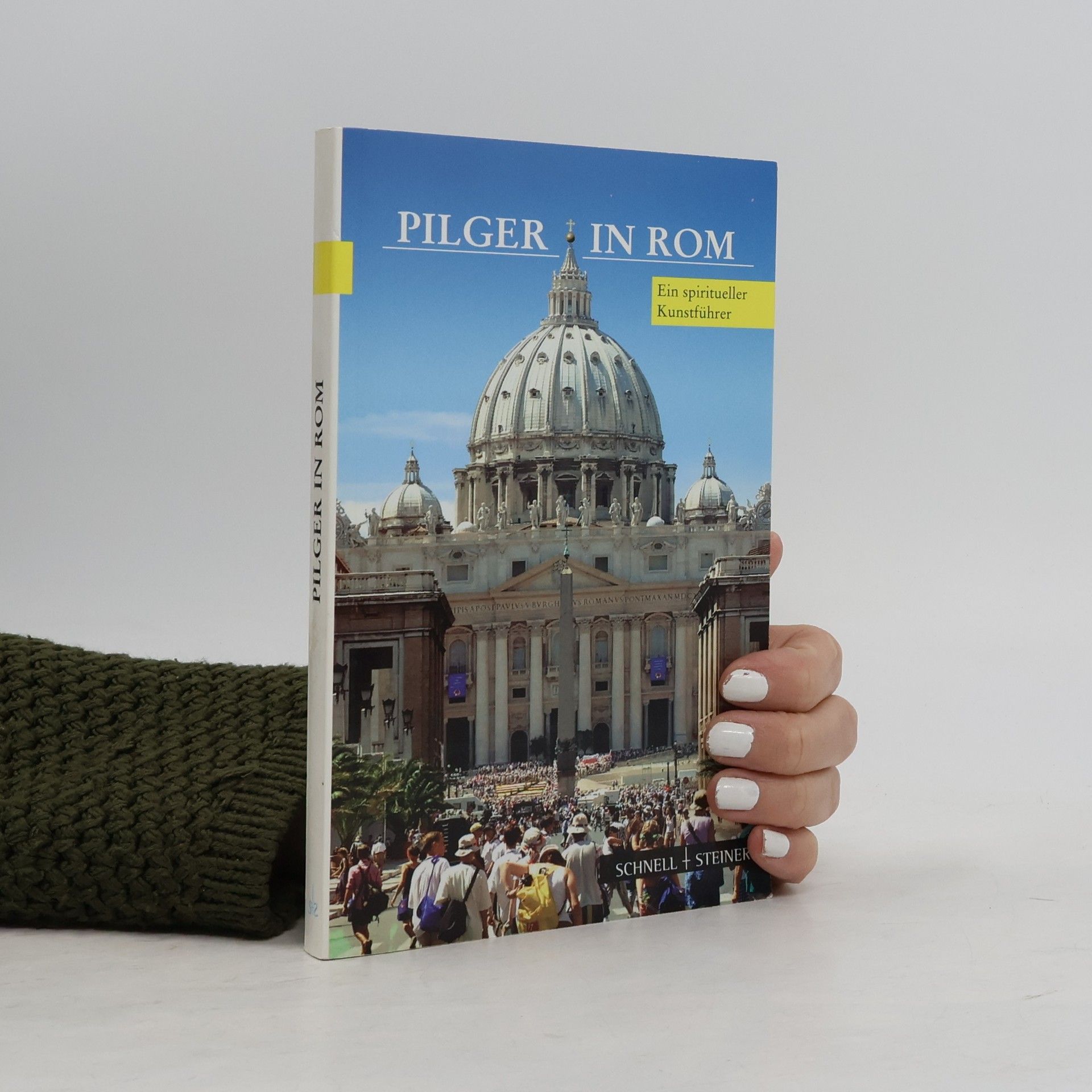 S.E. Mons. Francesco Gioia Pilger in Rom