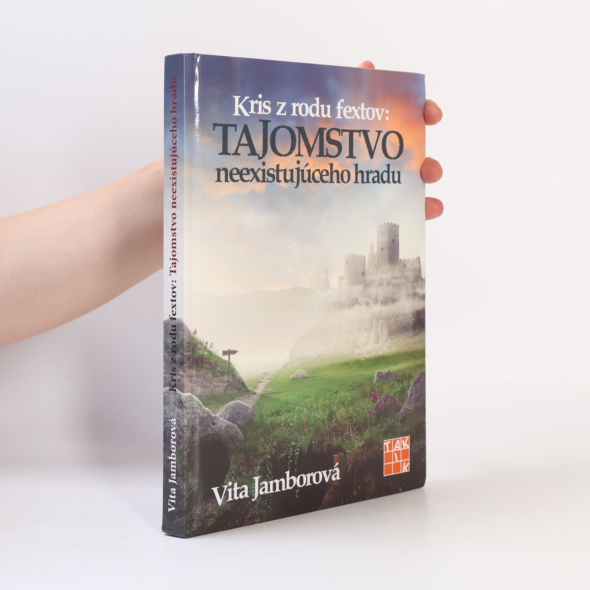 Kris z rodu fextov. Tajomstvo neexistujúceho hradu
