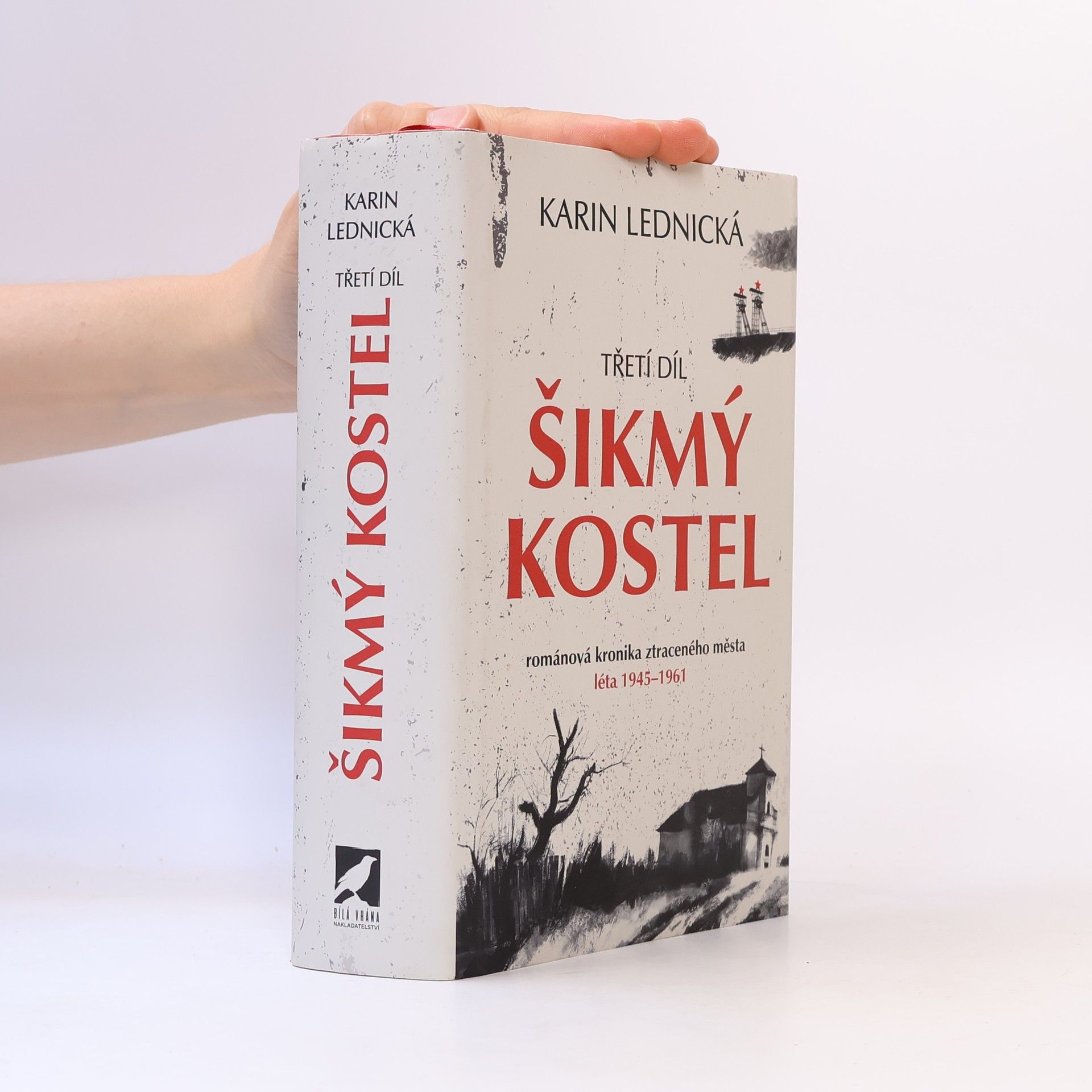 Karin Lednická Šikmý kostel 3