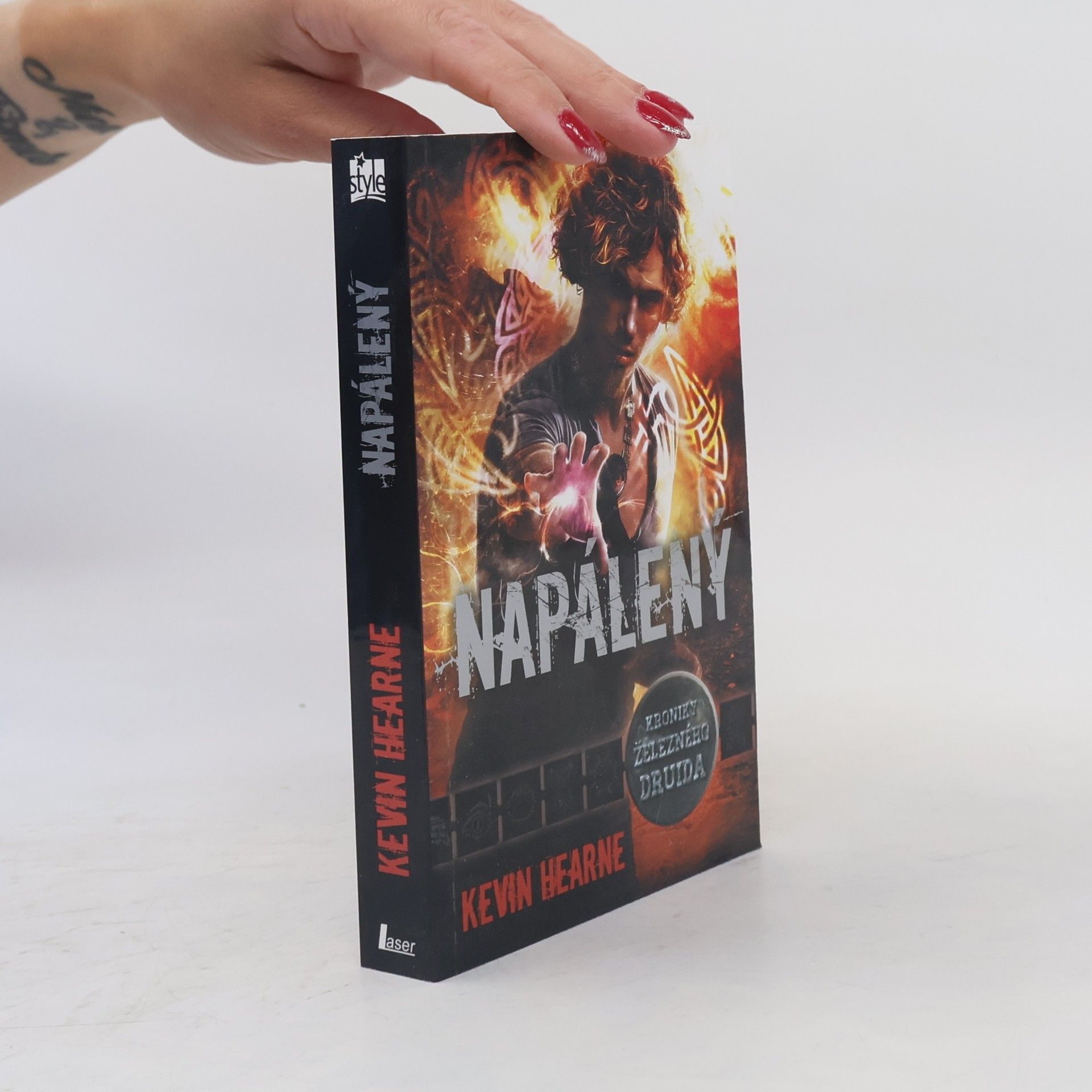 Kevin Hearne Napálený. Kroniky železného druida. 4. díl
