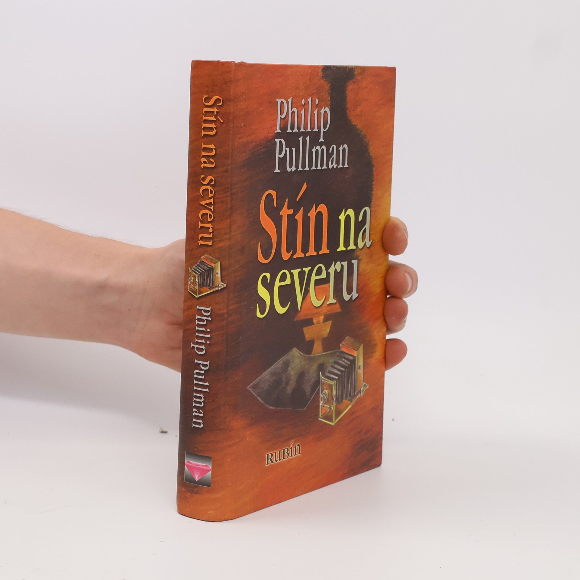 Philip Pullman Stín na severu