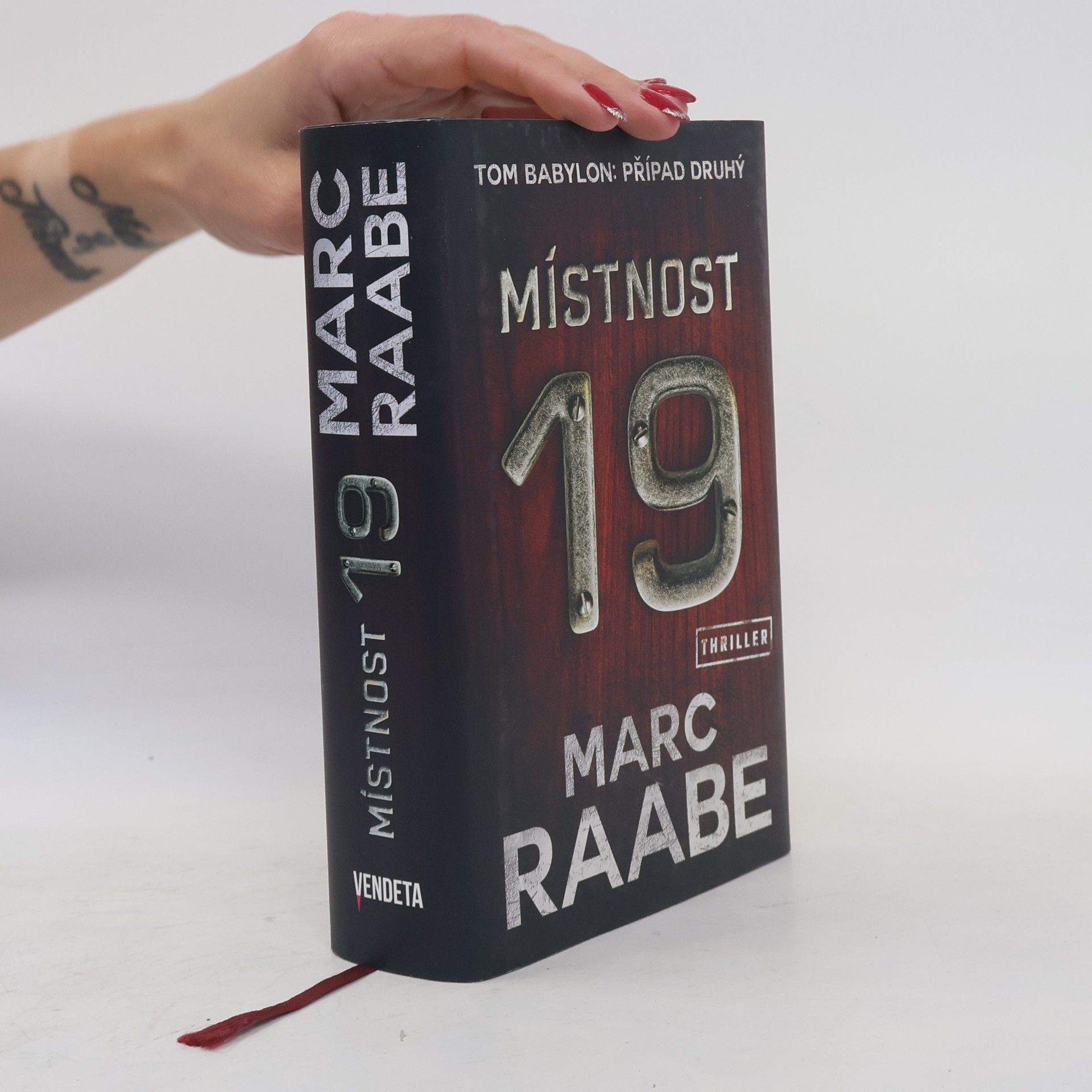 Marc Raabe Místnost 19