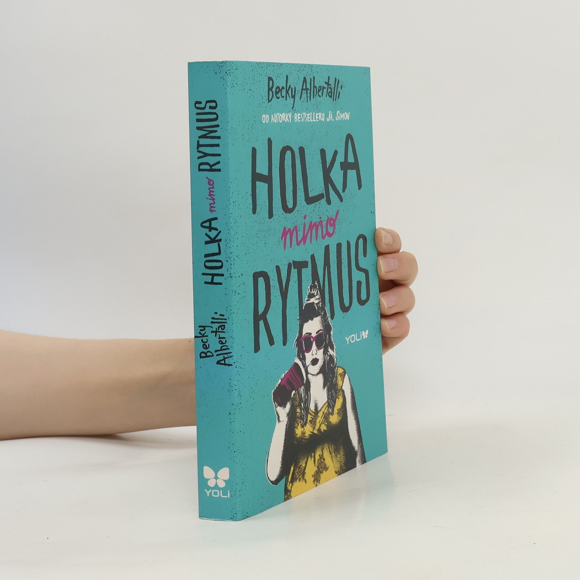 Becky Albertalli Holka mimo rytmus
