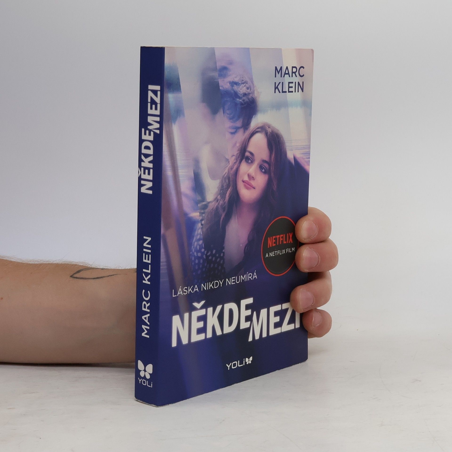 Marc Klein Někde mezi : láska nikdy neumírá