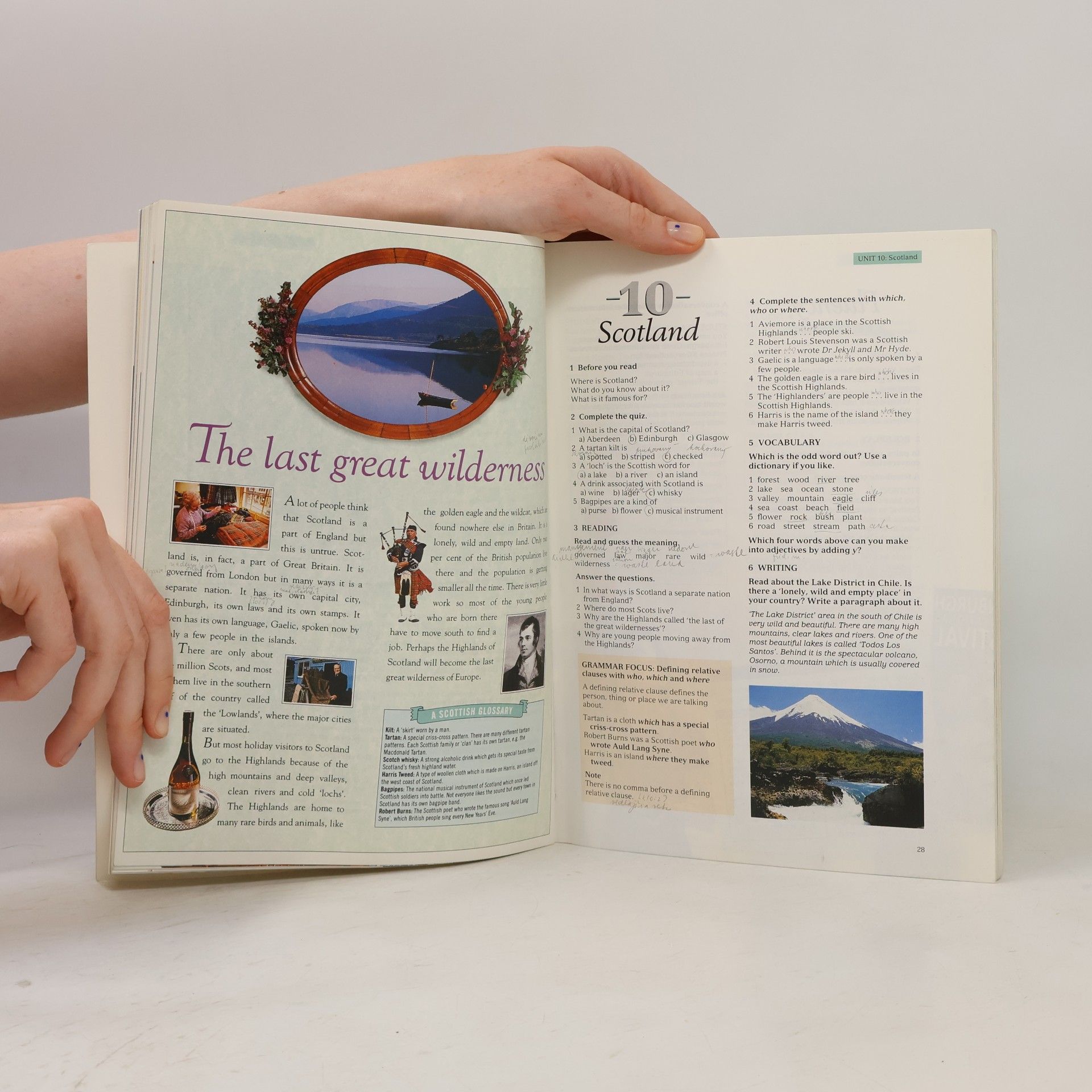 Brian Abbs Blueprint Two. Students' Book