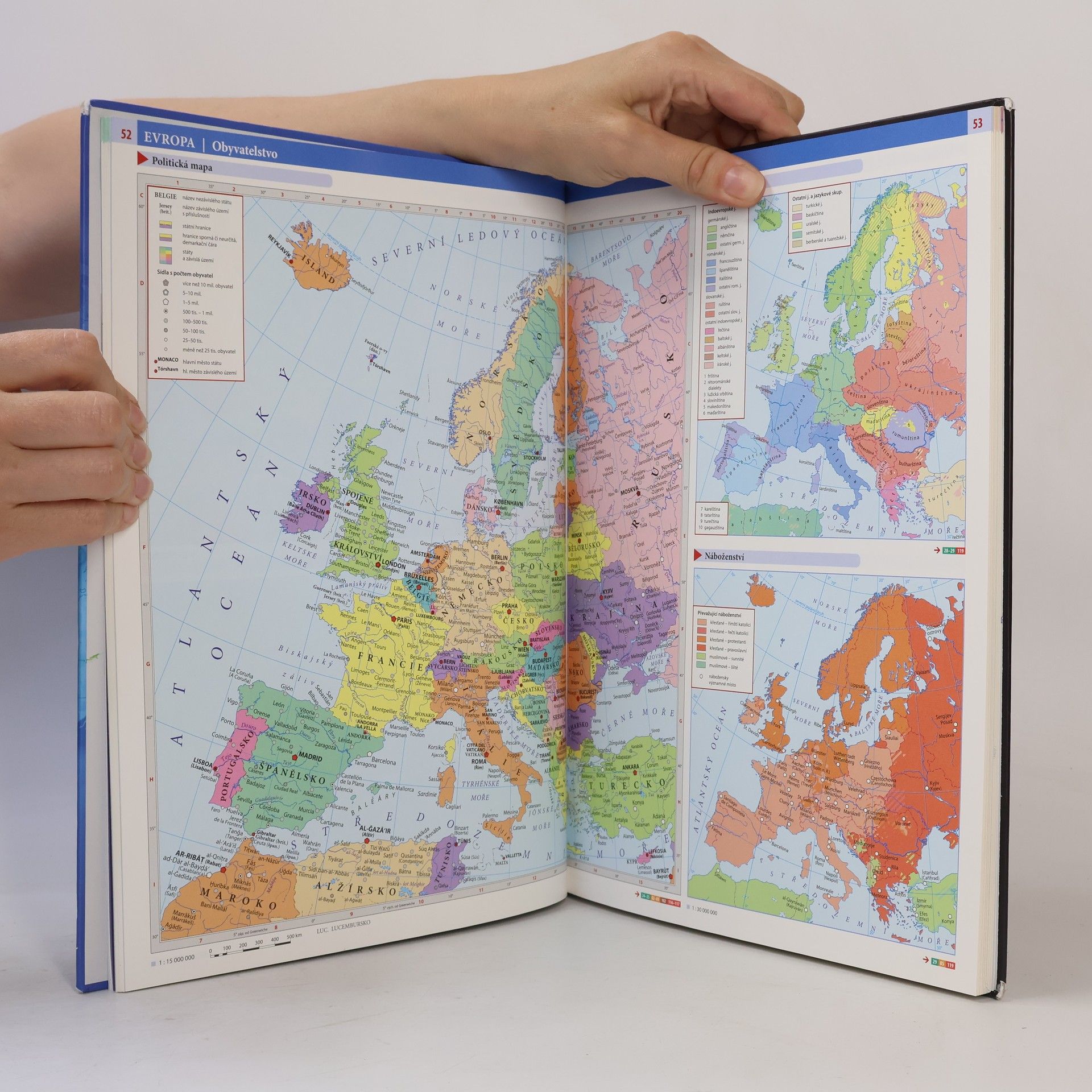 Autorenkollektiv Školní atlas světa