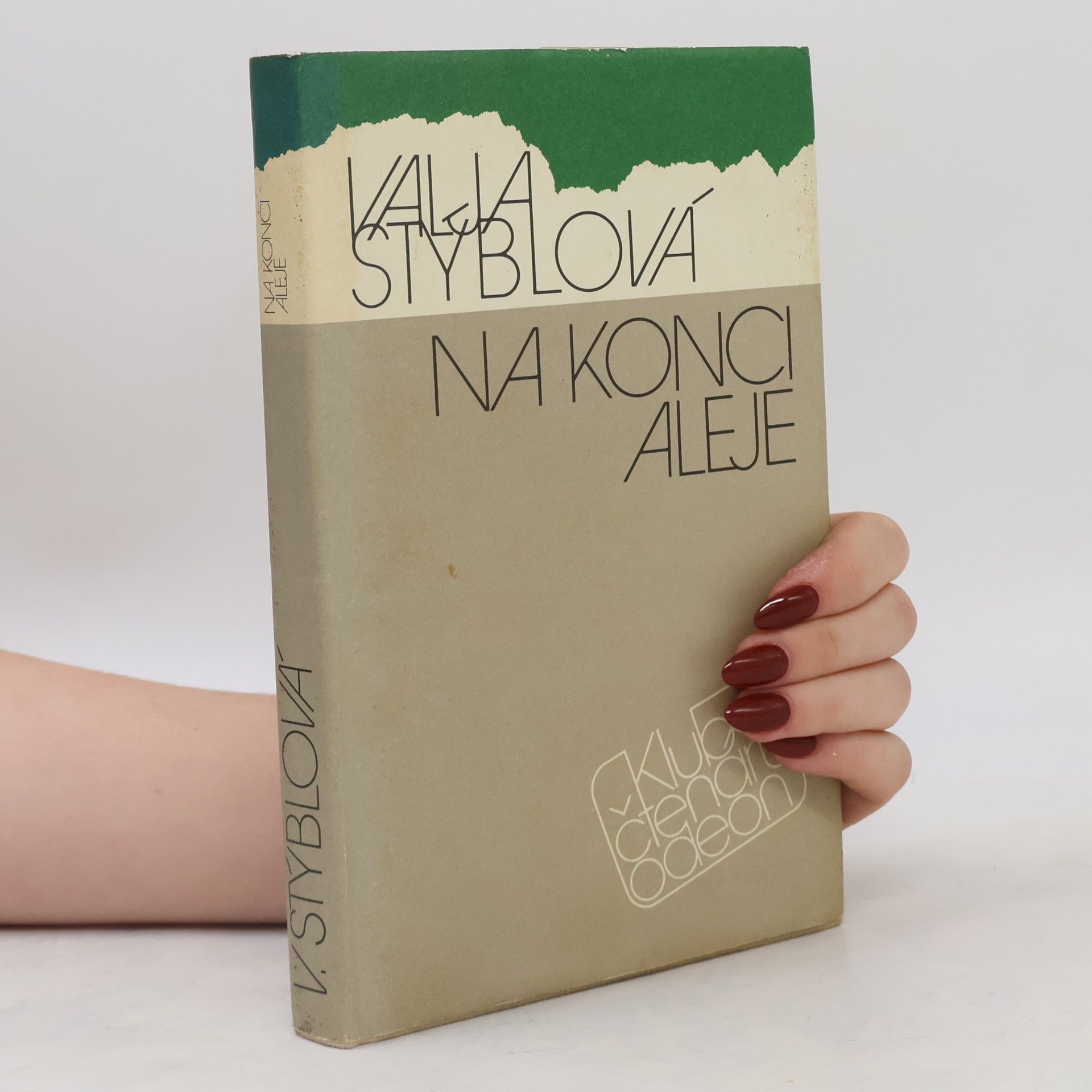 Valja Stýblová Na konci aleje