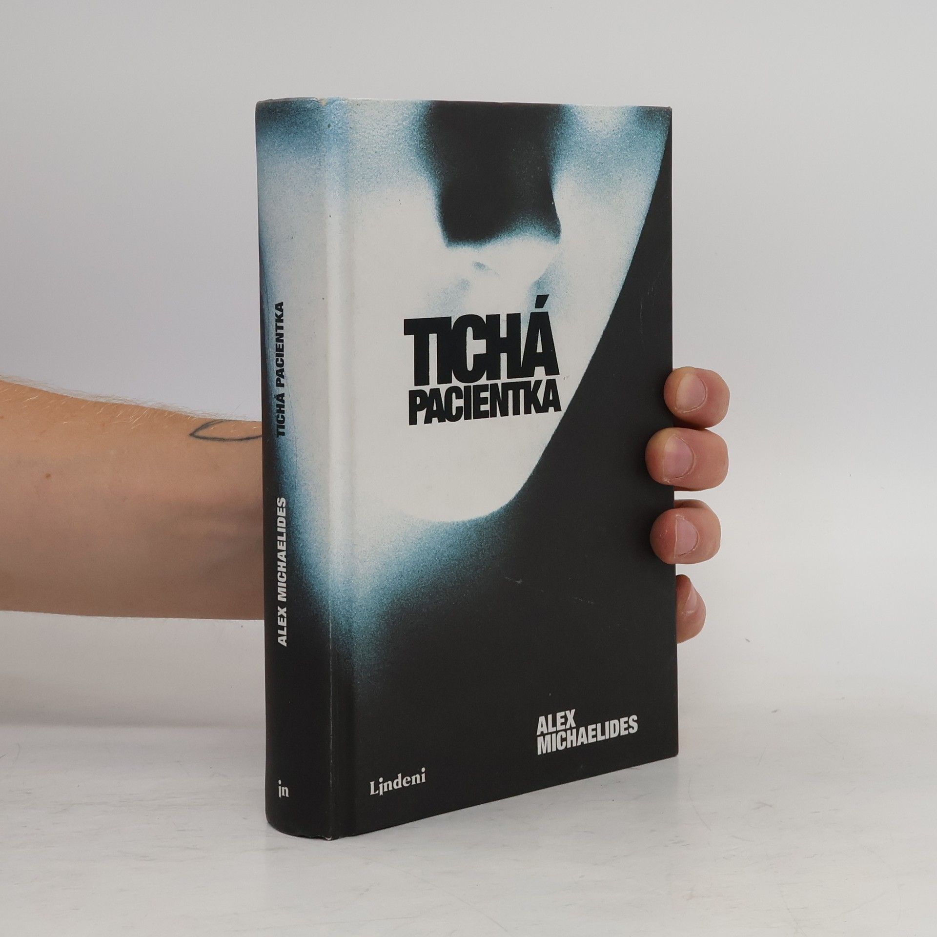 Alex Michaelides Tichá pacientka