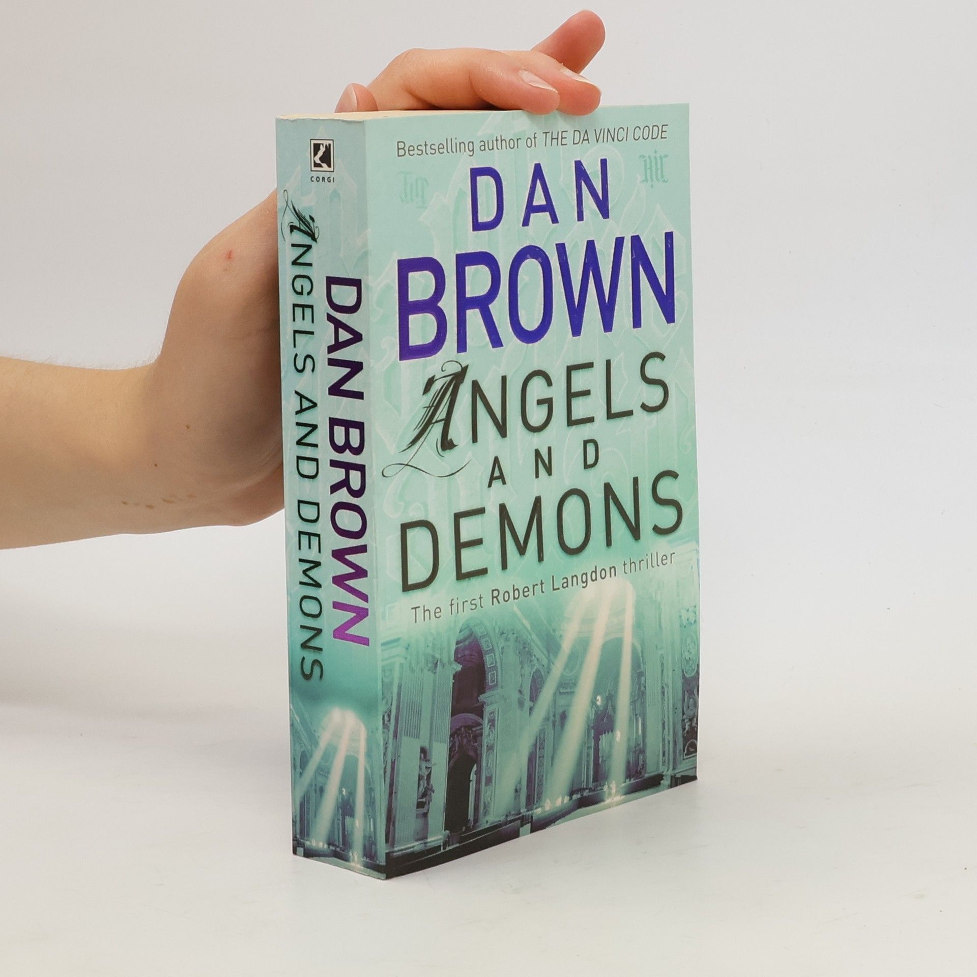 Dan Brown Angels and Demons