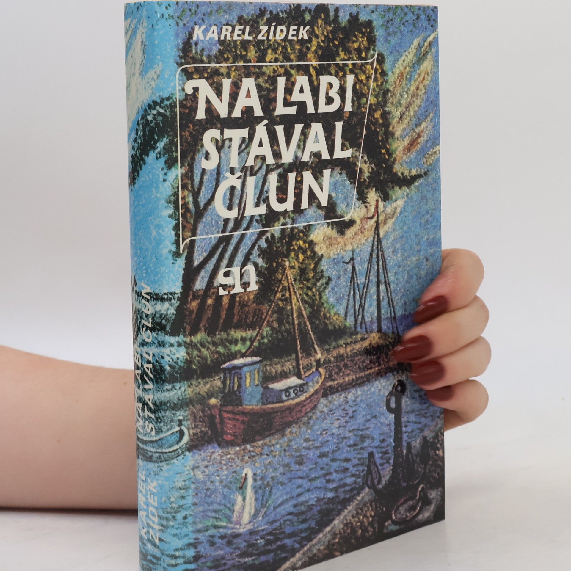 Na Labi stával člun