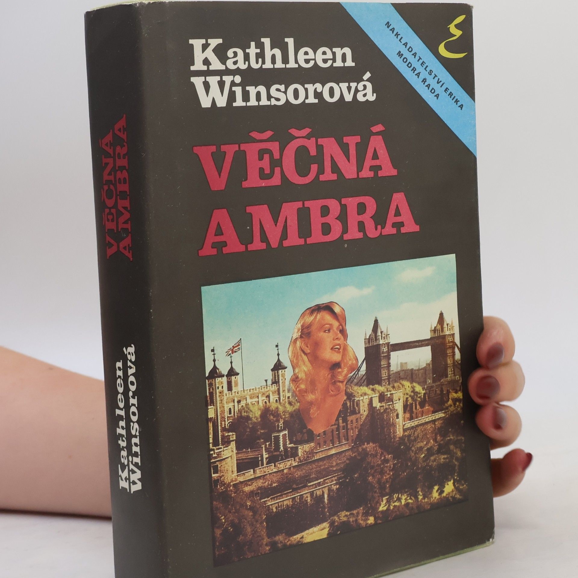 Kathleen Winsor Věčná Ambra