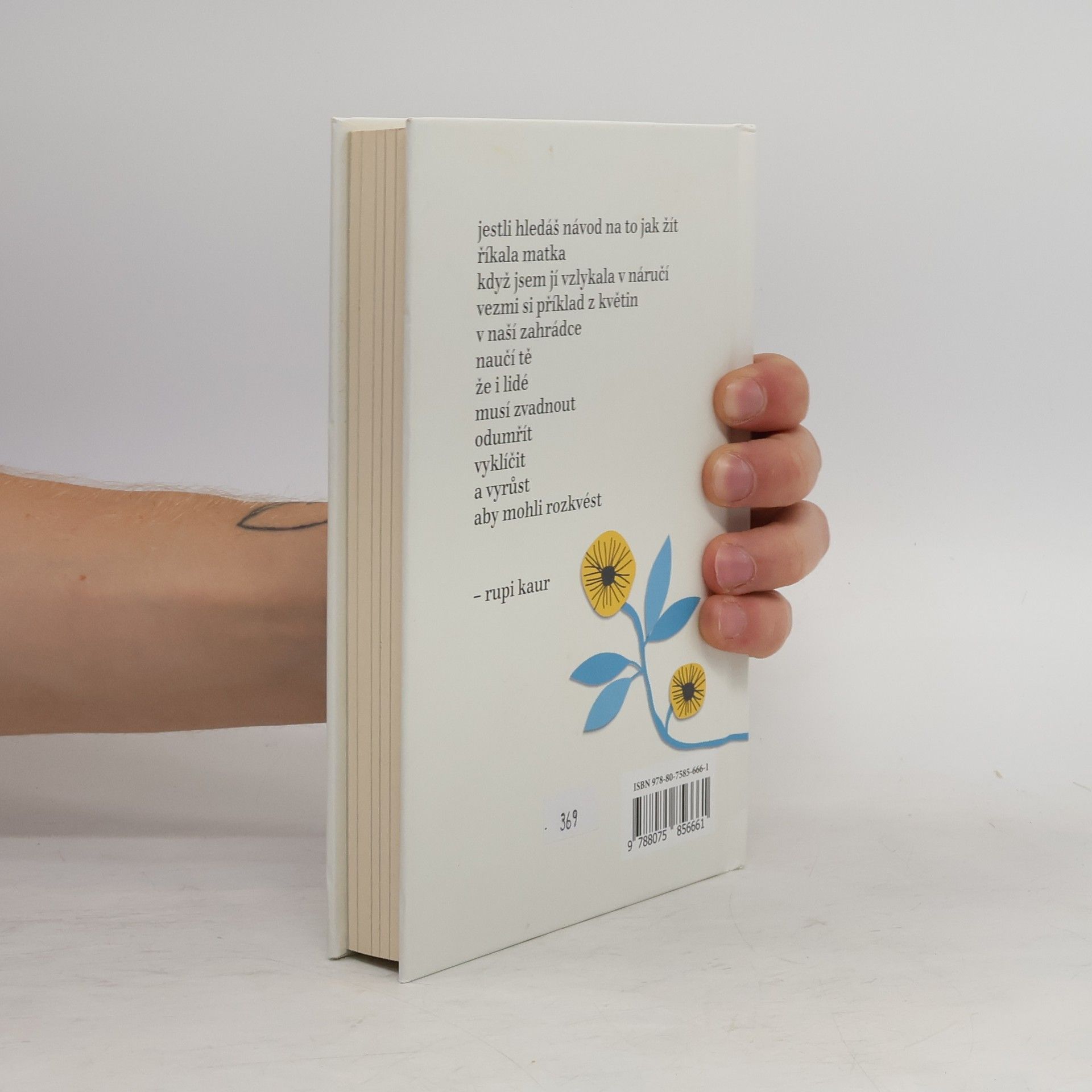 Rupi Kaur Květy slunce