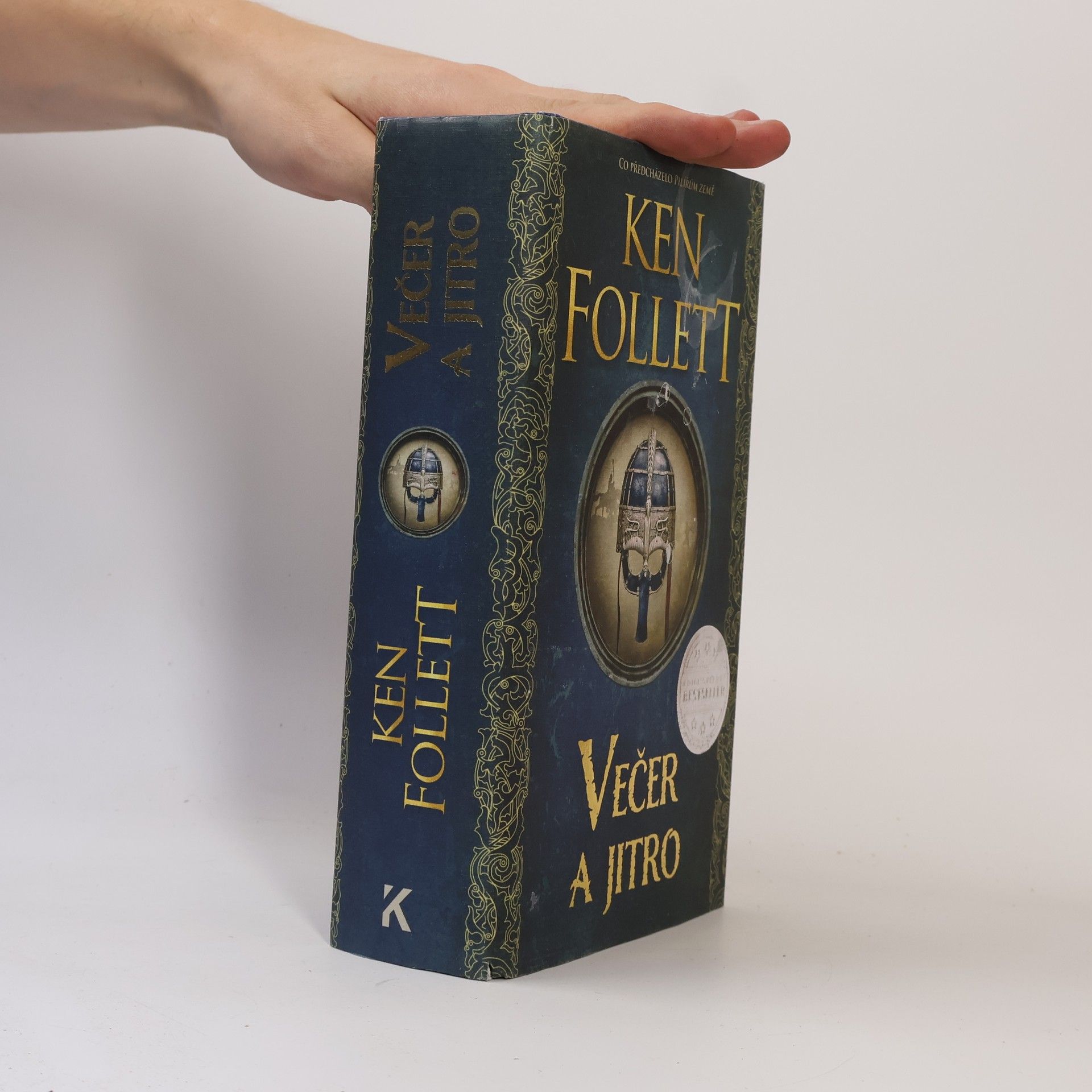 Ken Follett Večer a jitro