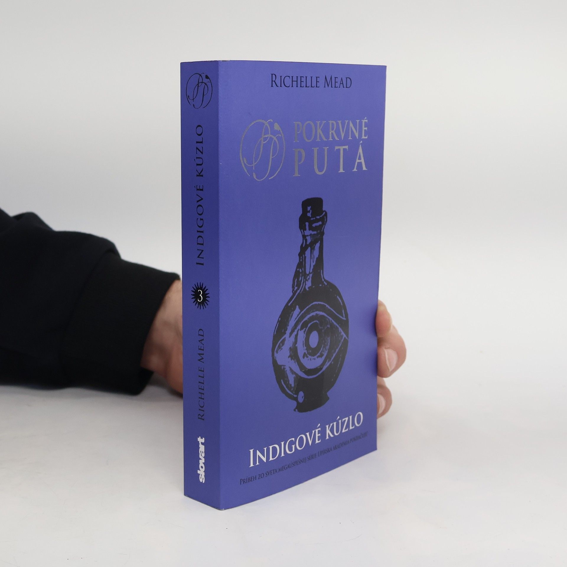 Richelle Mead Pokrvné putá: Indigové kúzlo