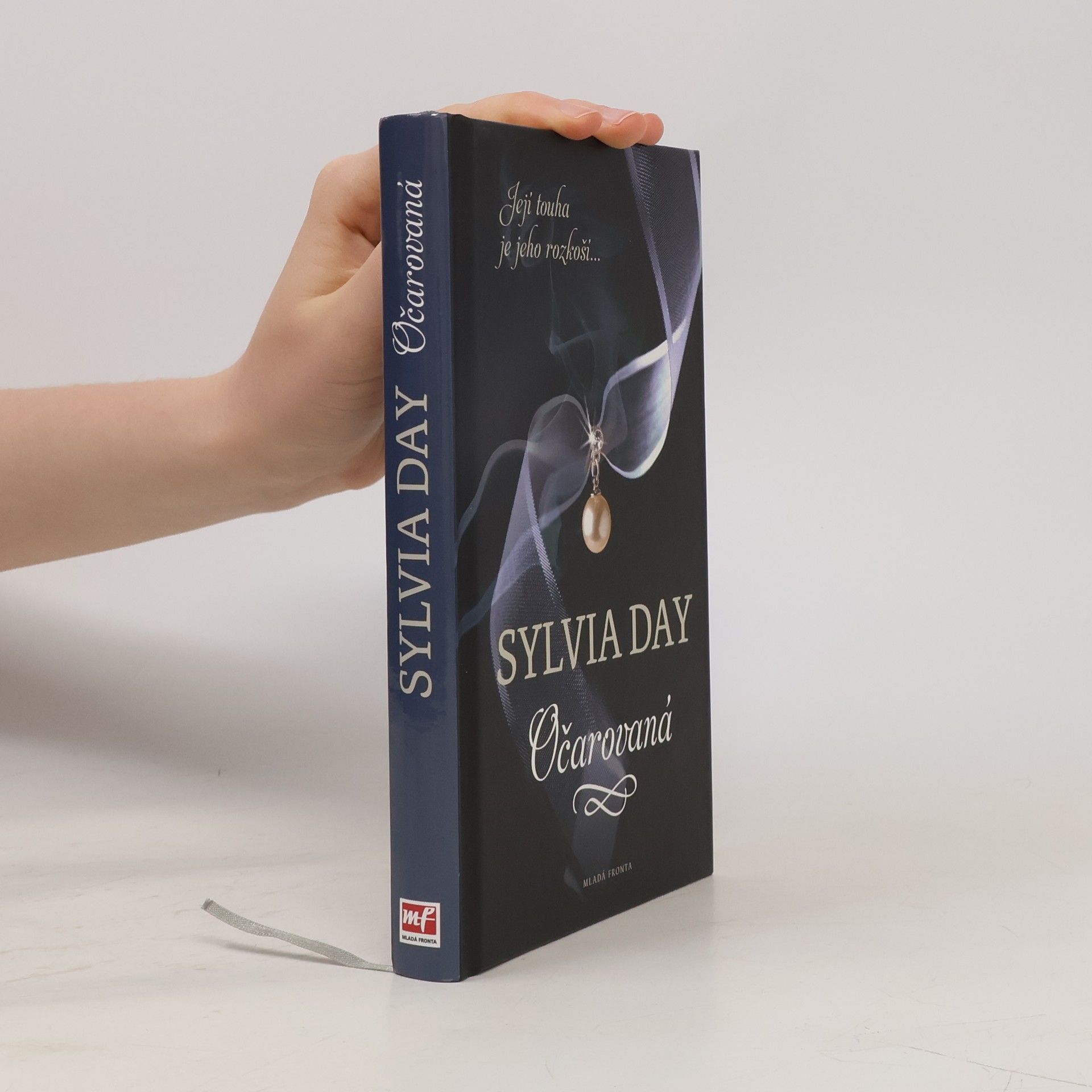 Sylvia Day Očarovaná