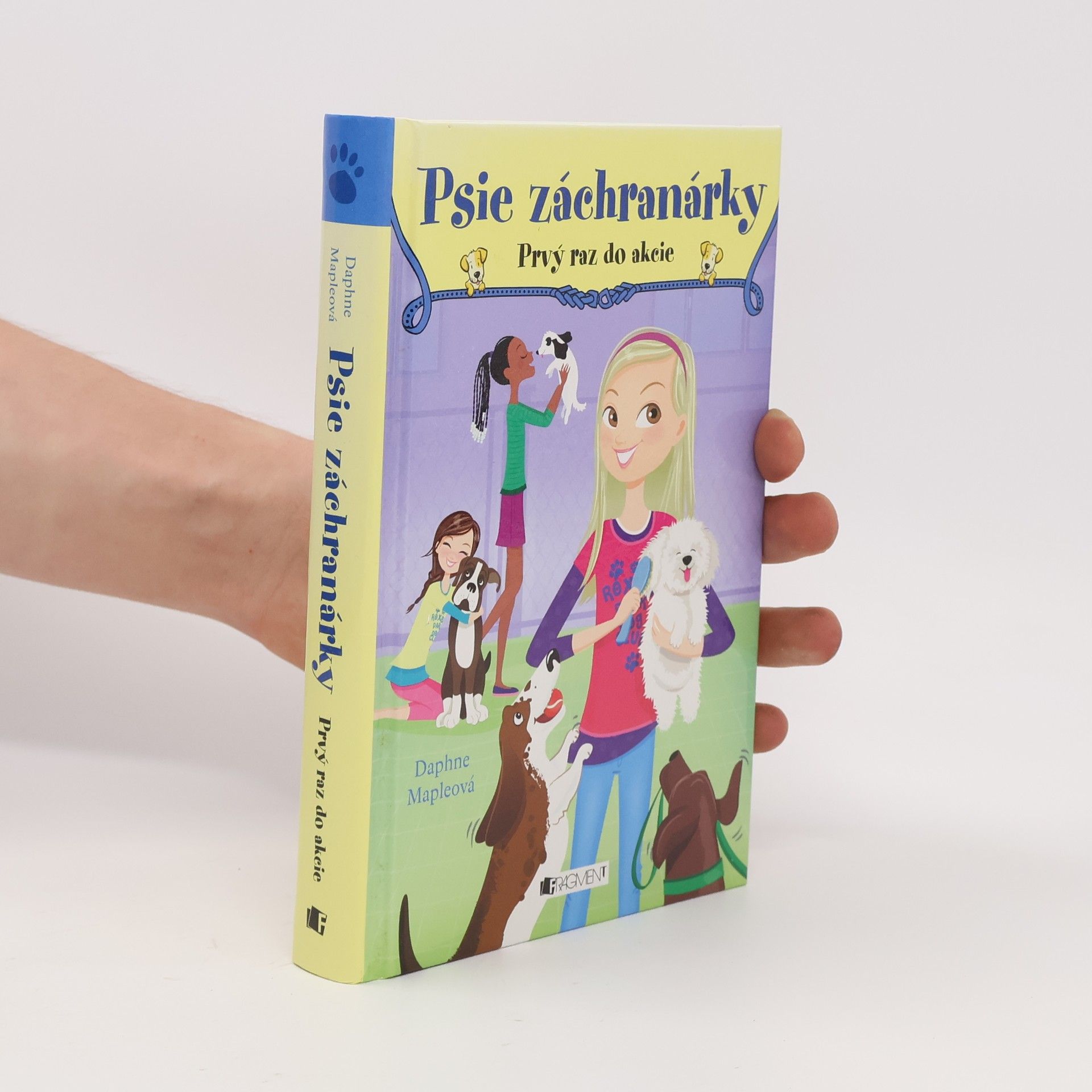 Daphne Maple Prvý raz do akcie