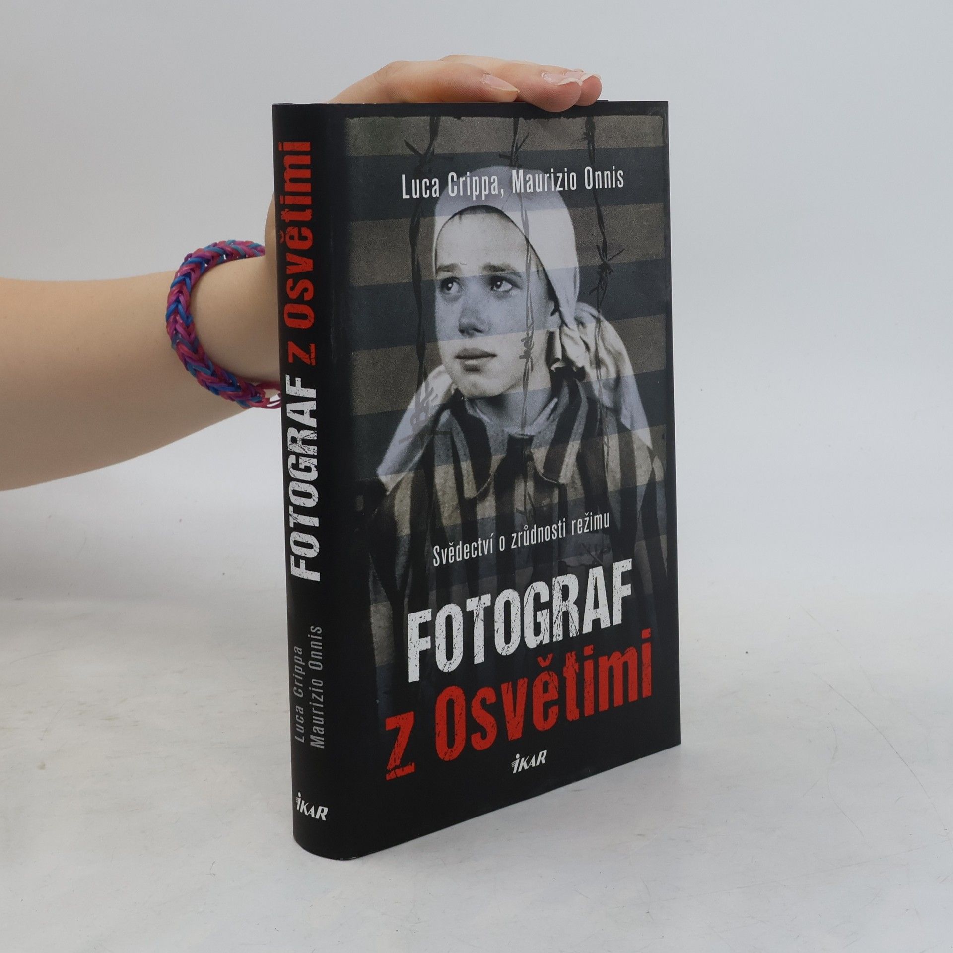 Luca Crippa Fotograf z Osvětimi