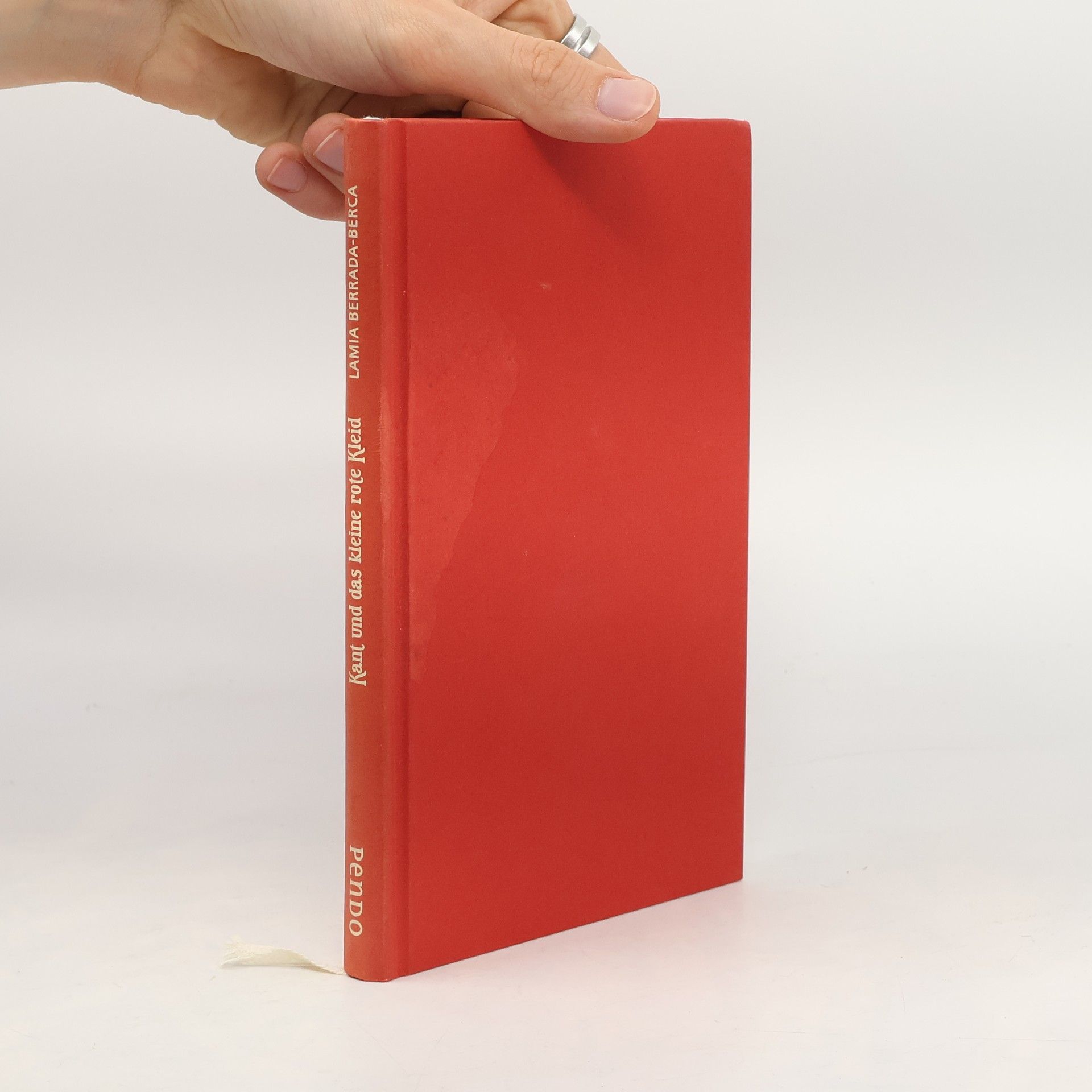 Lamia Berrada Berca Kant und das kleine rote Kleid