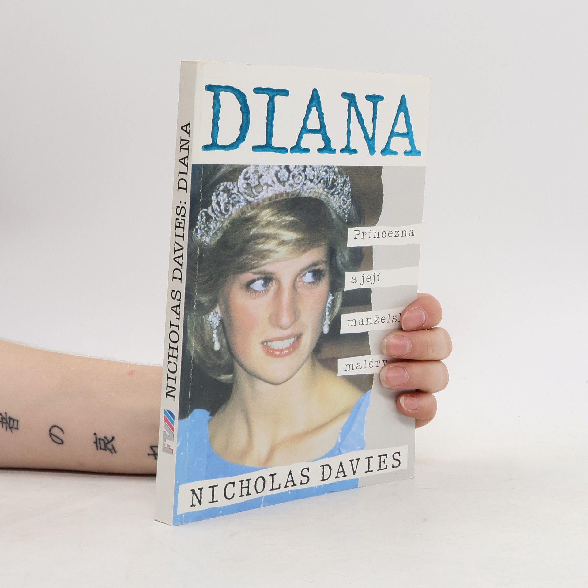 Davies Nicholas Diana. Princezna a její manželské maléry