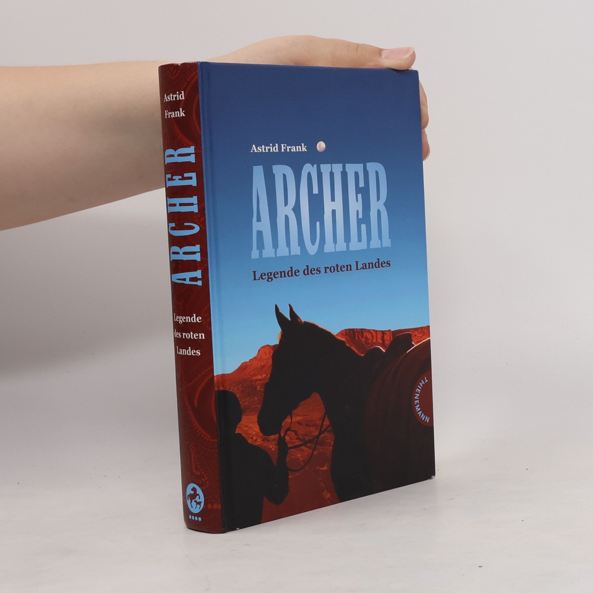 Archer - Legende des roten Landes
