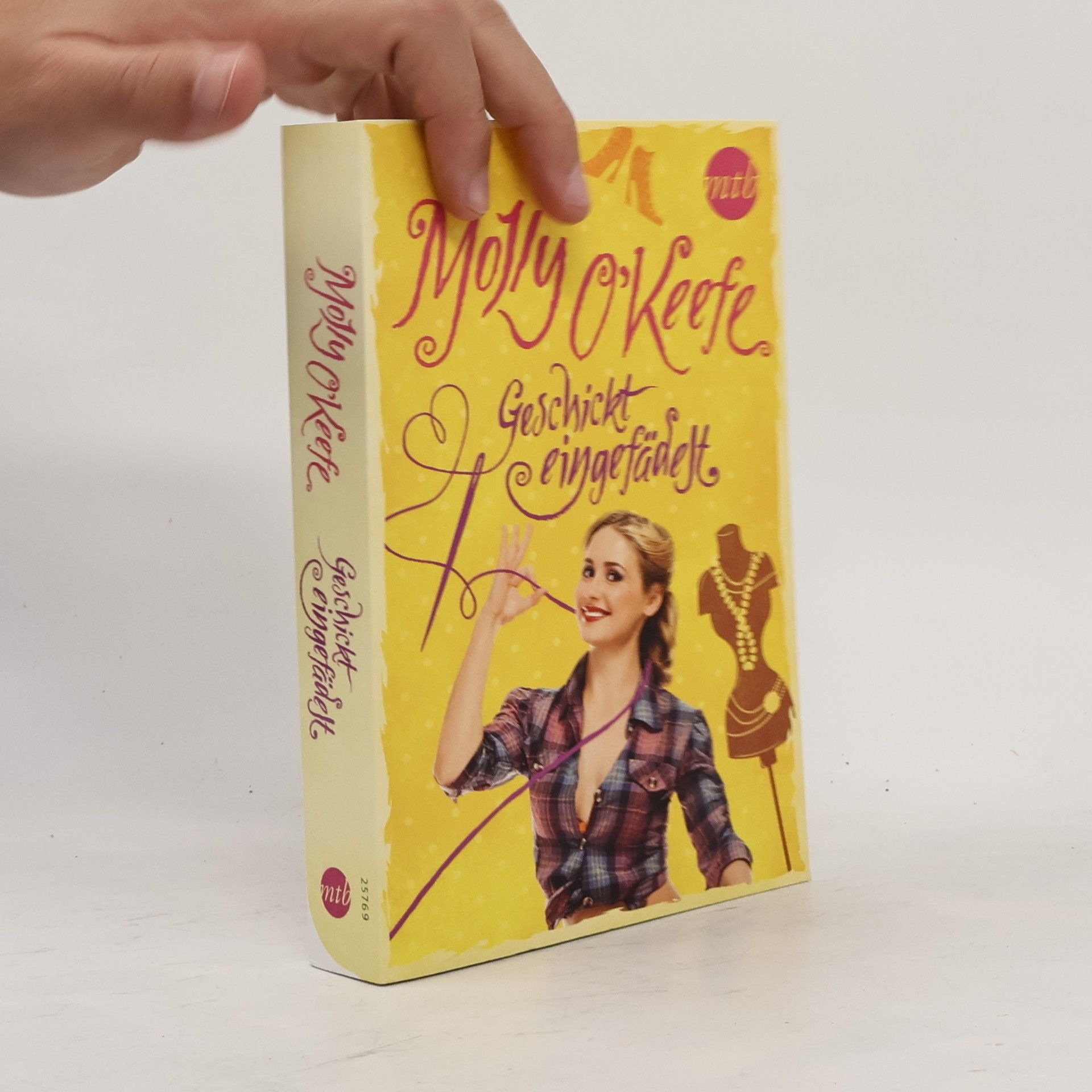 Molly O. Keefe Geschickt eingefädelt