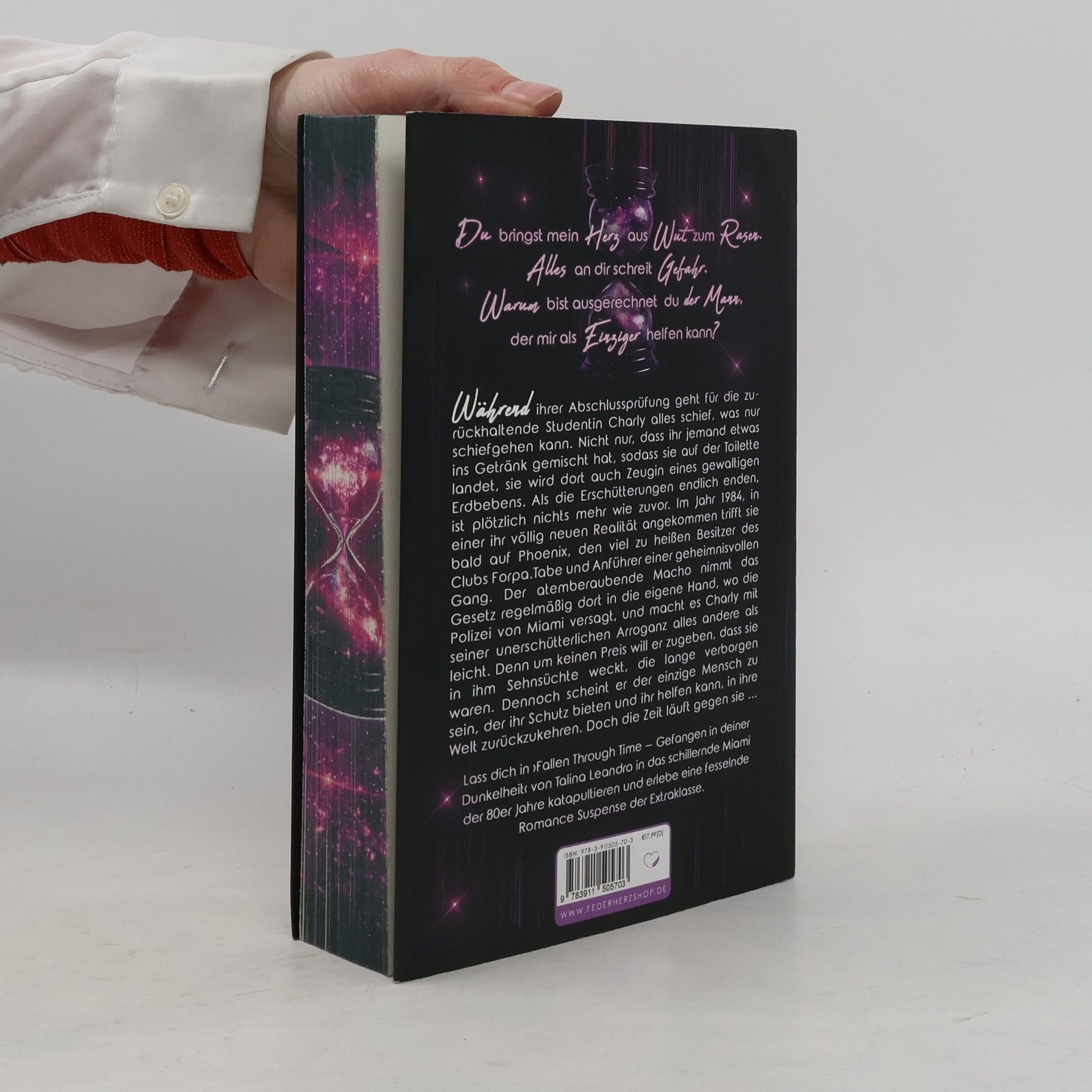 Talina Leandro Fallen Through Time: Gefangen in deiner Dunkelheit (Romance Suspense)