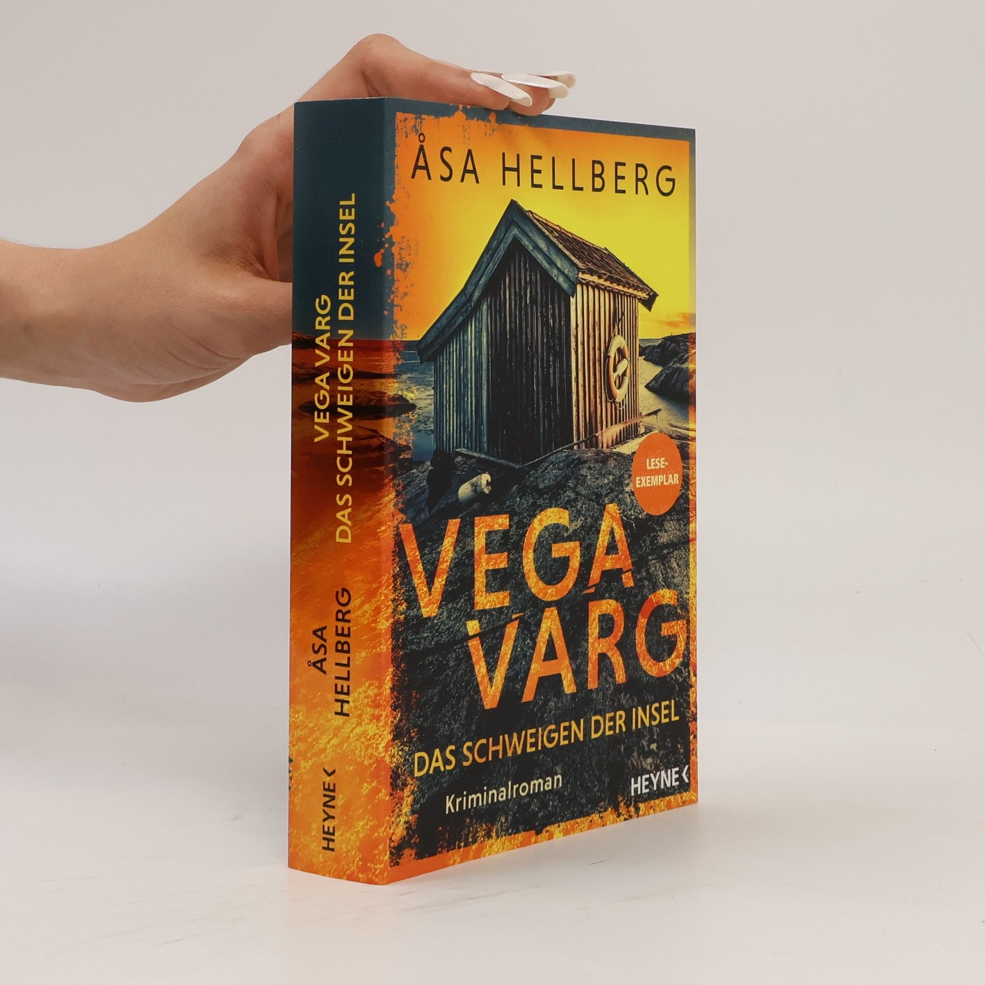 Åsa Hellberg Die Vega-Varg-Reihe - 1: Vega Varg – Das Schweigen der Insel
