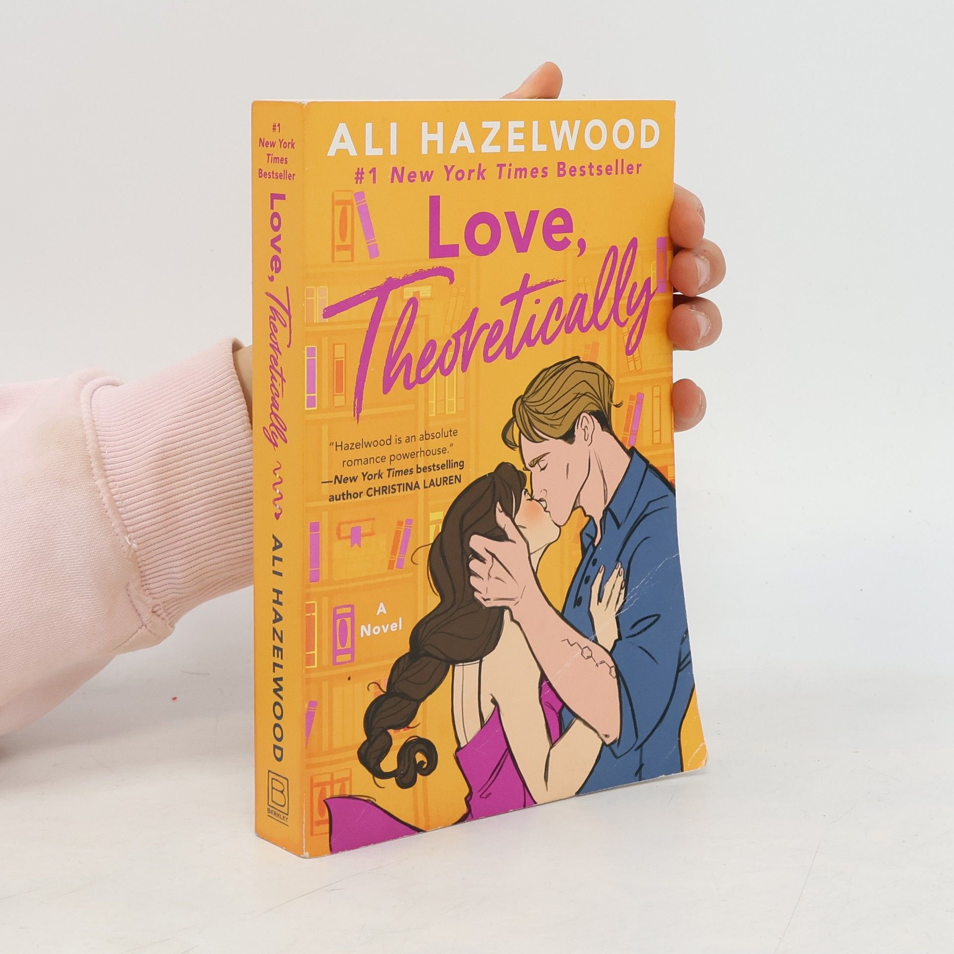 Ali Hazelwood Love, Theoretically