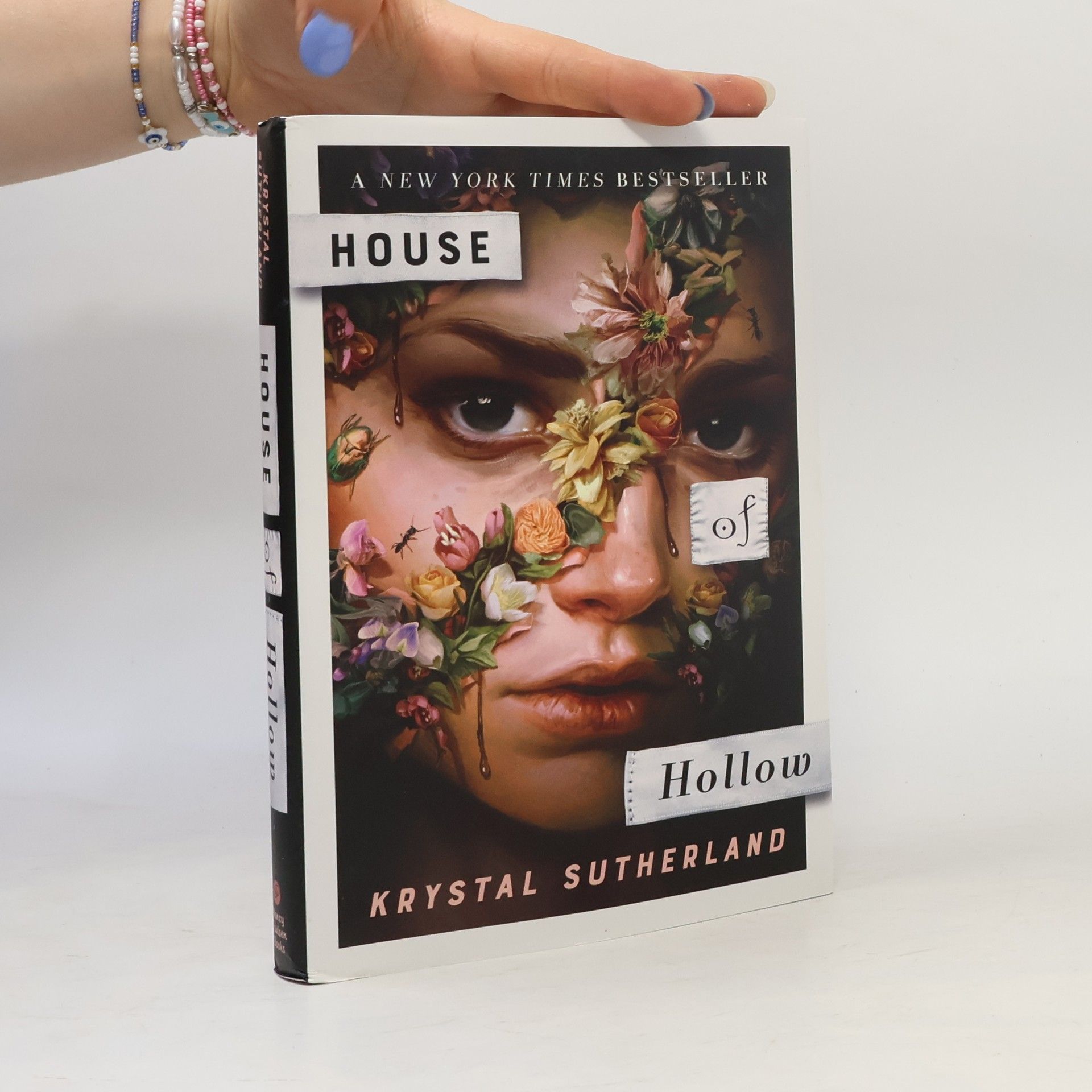 Krystal Sutherland House of Hollow
