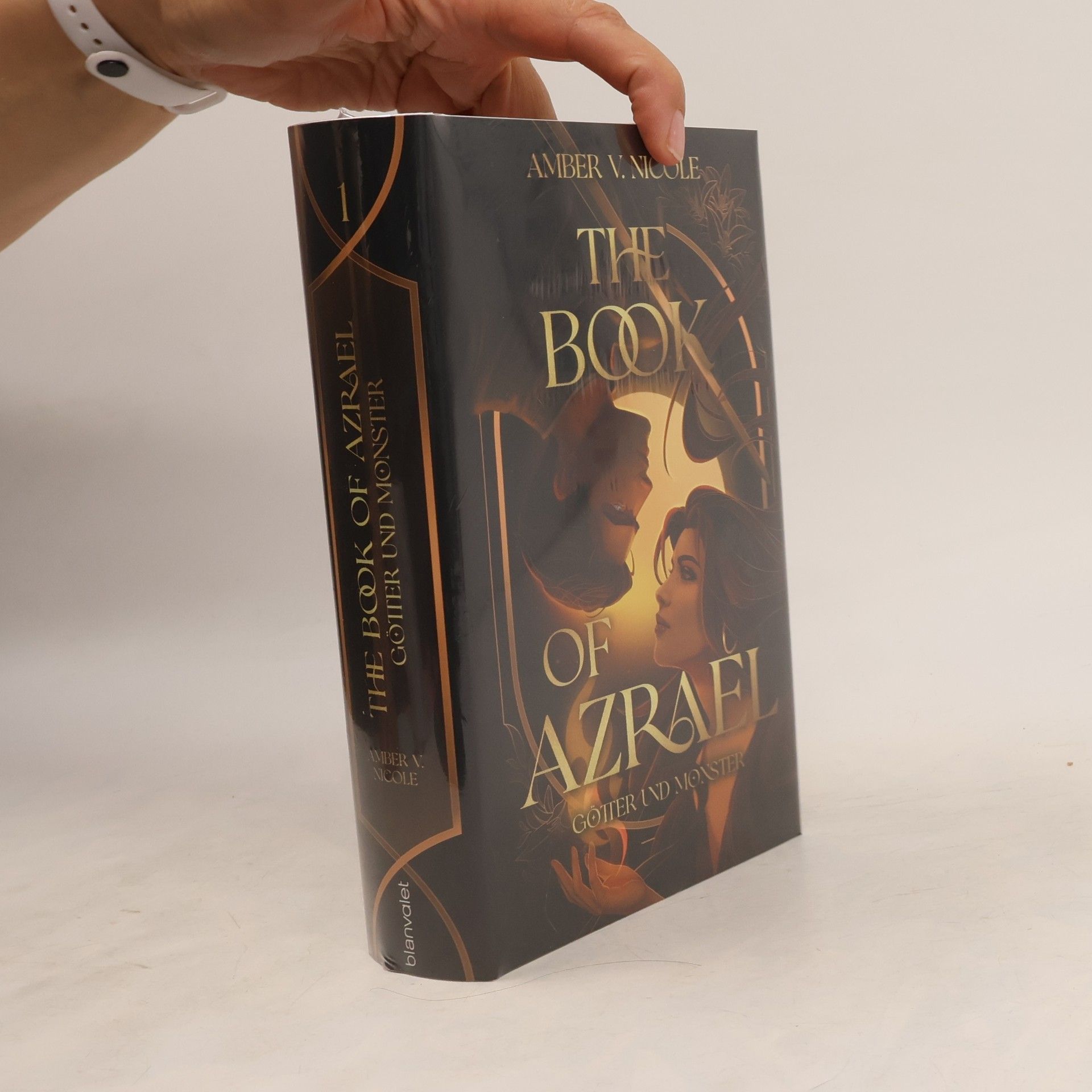 Amber V. Nicole The Book of Azrael
