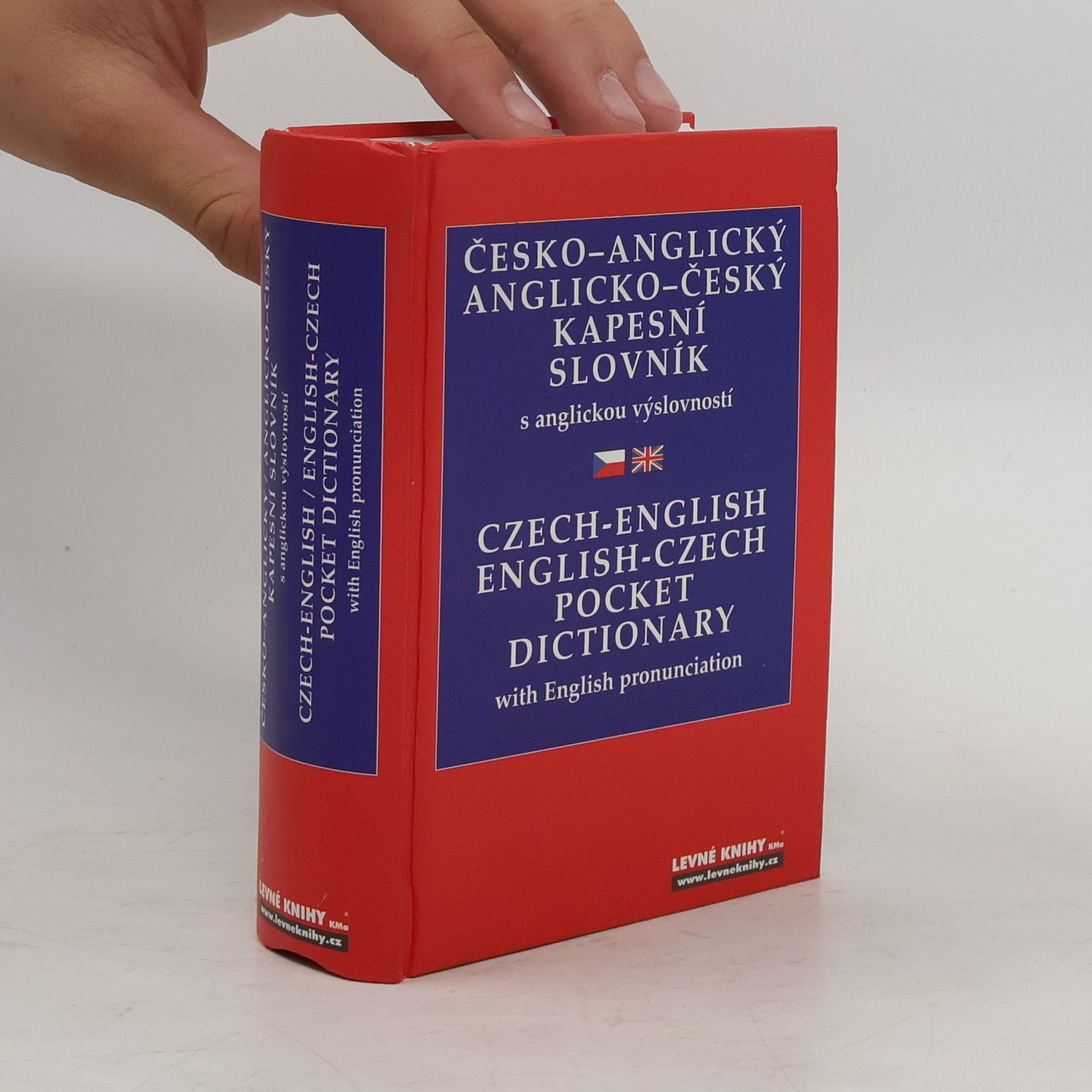 Věra Hegerová Česko-anglický, anglicko-český kapesní slovník s anglickou výslovností