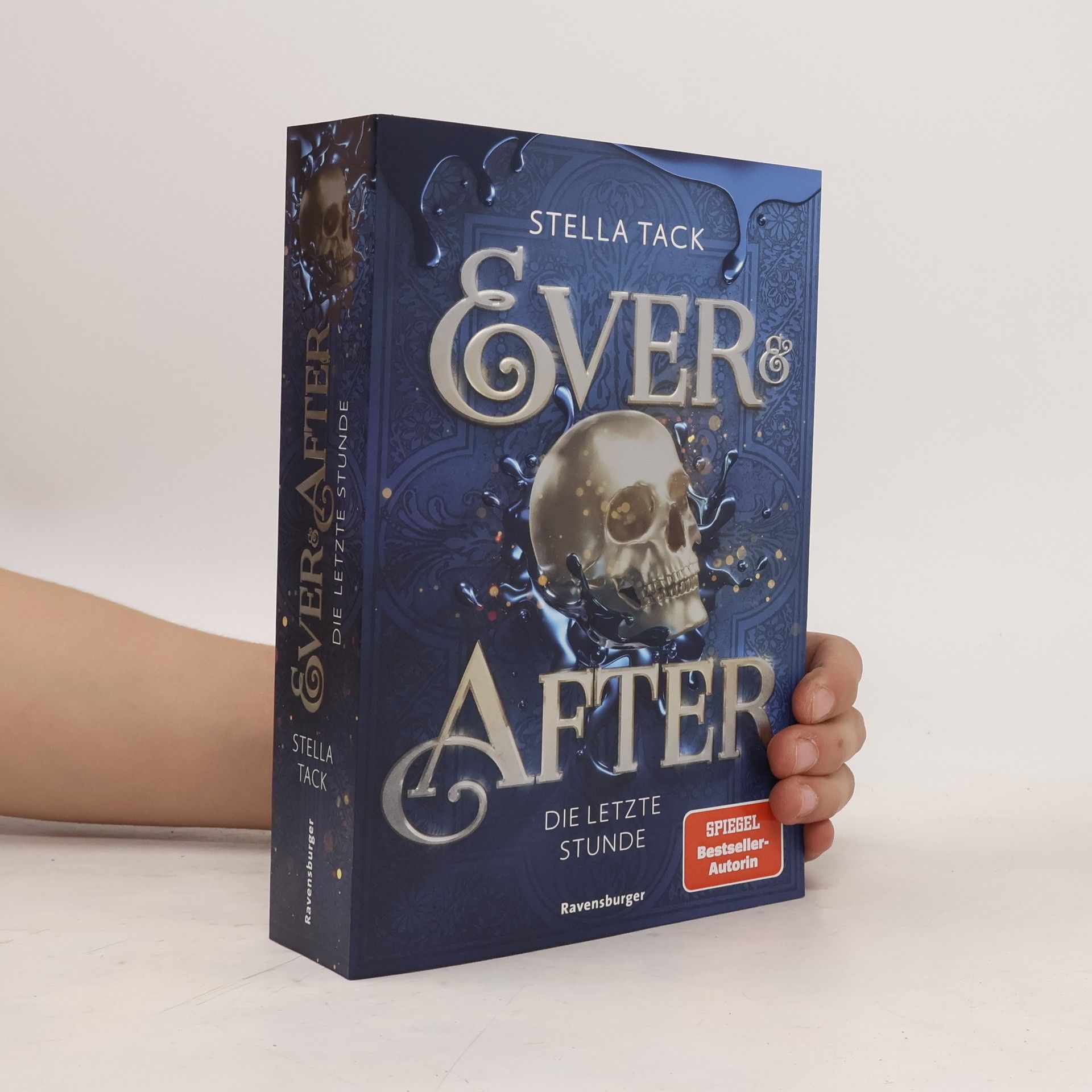Stella Tack Ever & After, Band 3: Die letzte Stunde (Knisternde Märchen-Fantasy der SPIEGEL-Bestsellerautorin Stella Tack | Limitierte Auflage mit Farbschnitt)