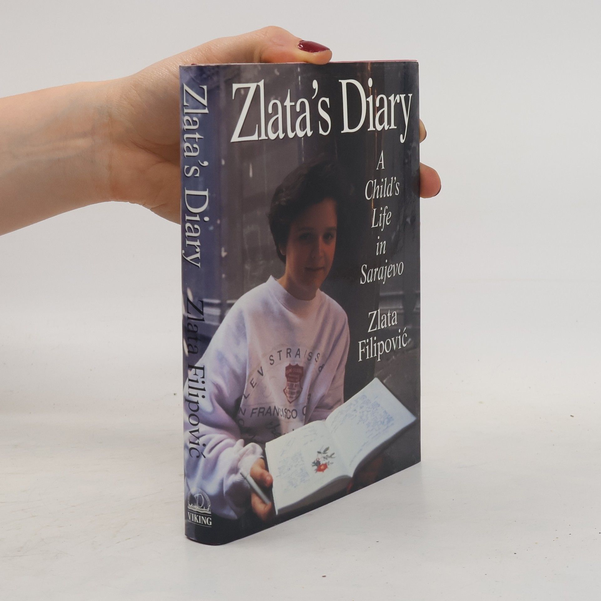 Christina Pribichevich-Zoric Zlata's Diary