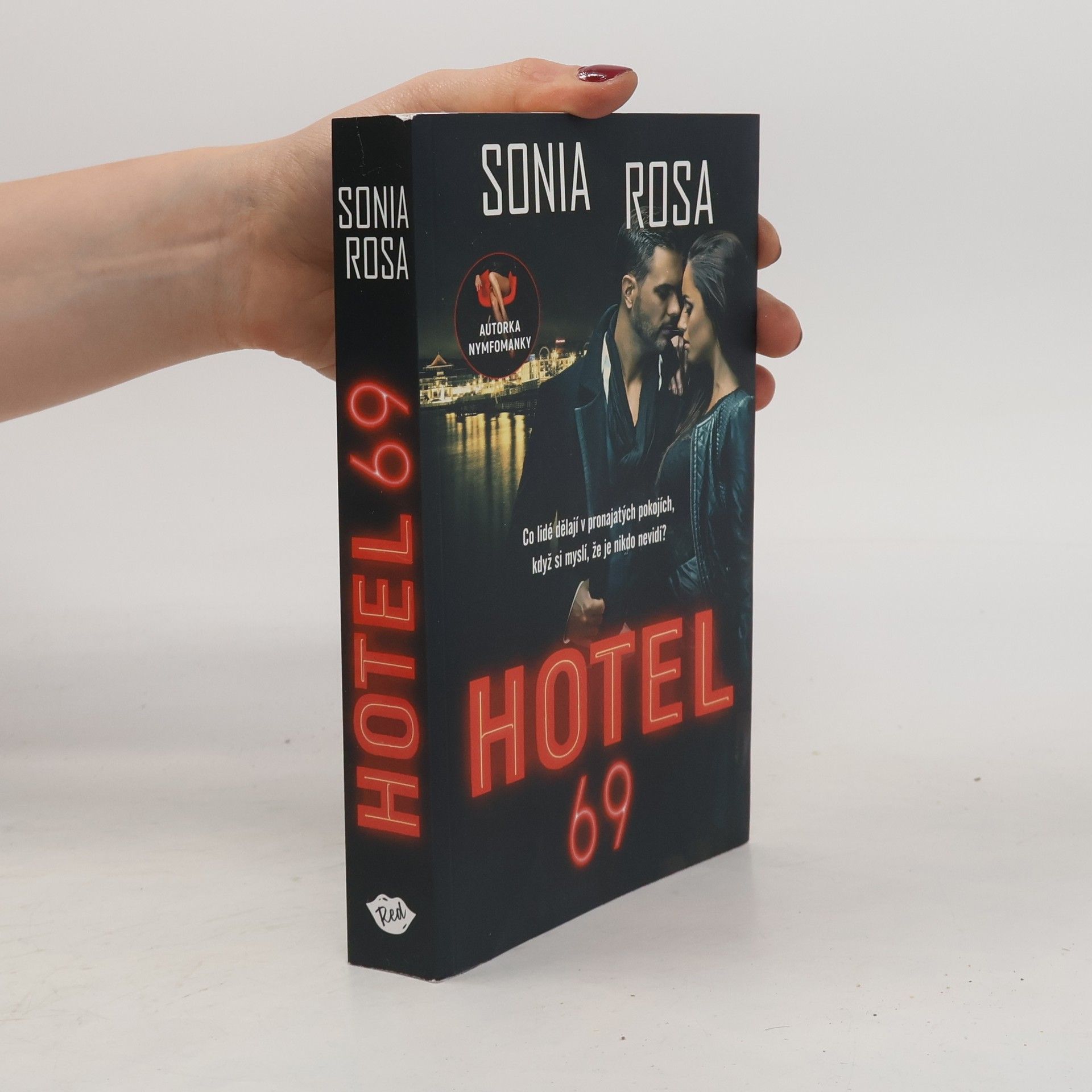 Hotel 69